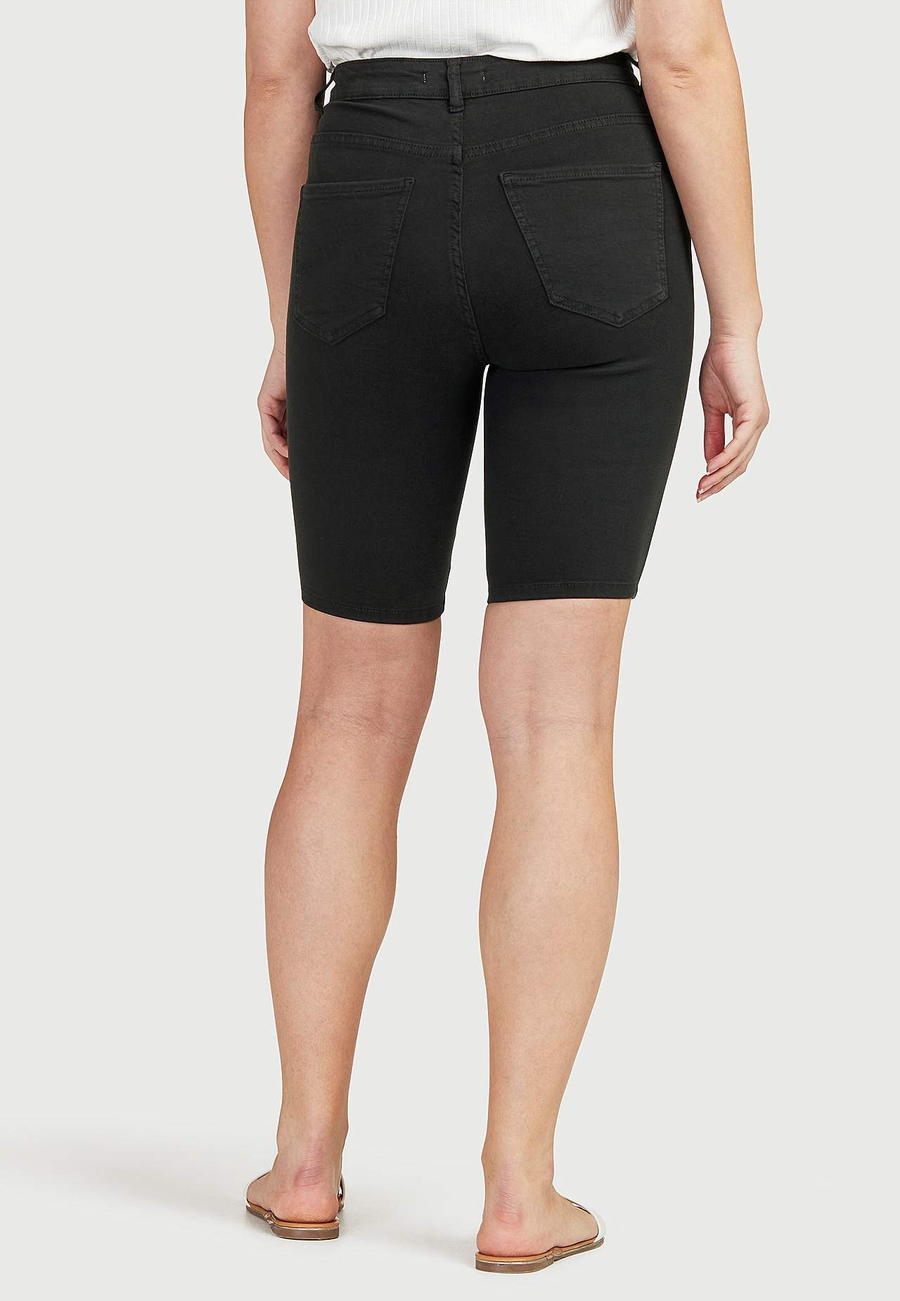 Elastiske denimshorts med langt ben Ella