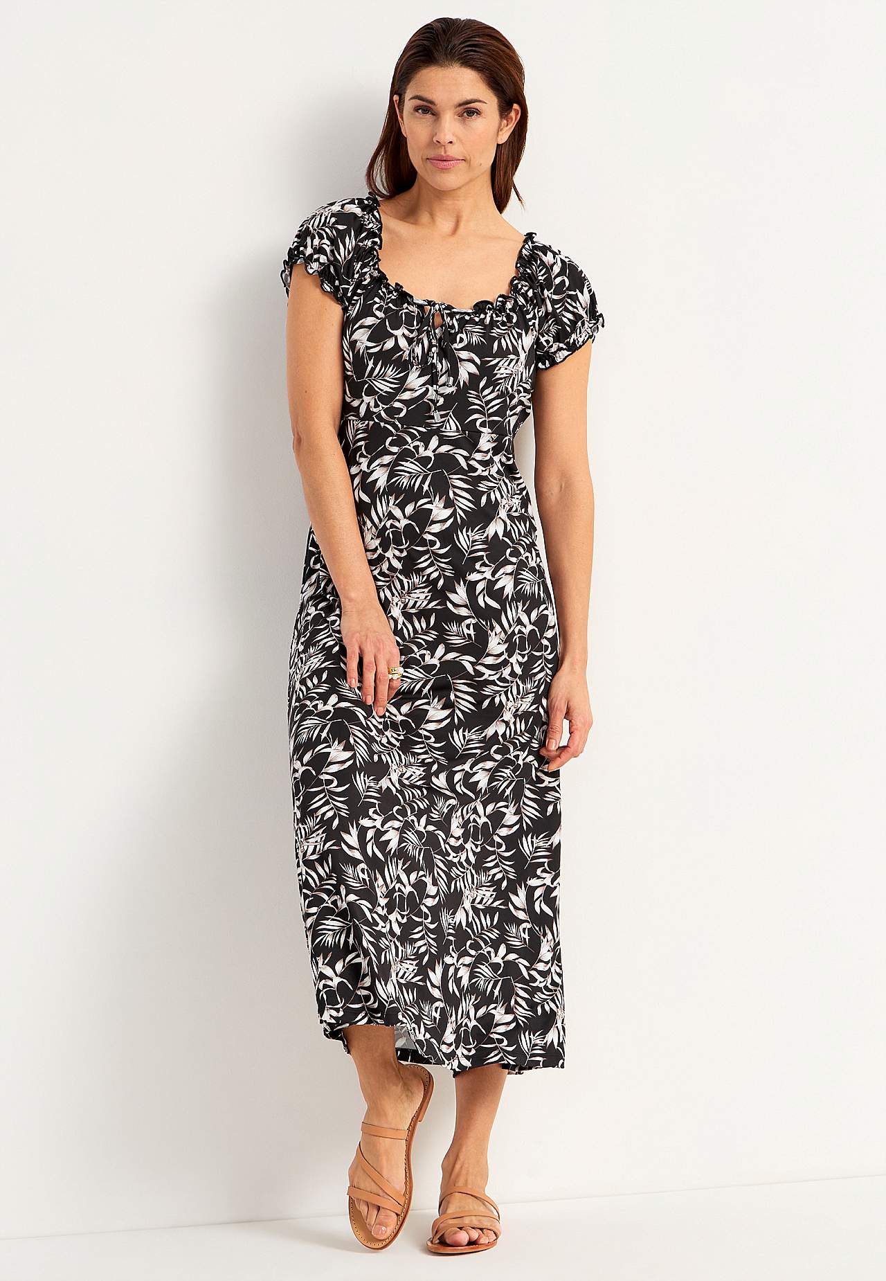 Lang, mønstret off-shoulder-kjole