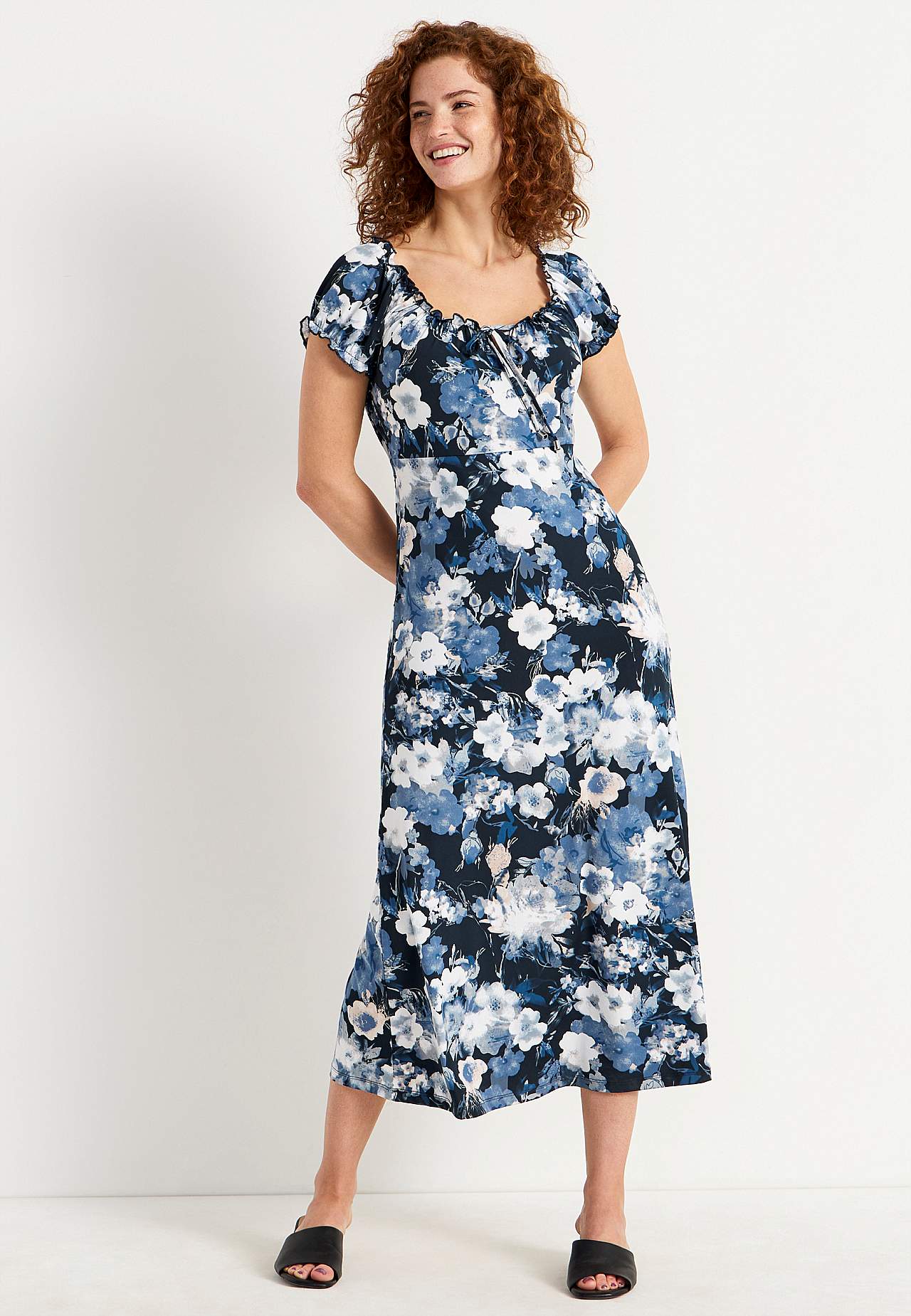 Lang, mønstret off-shoulder-kjole