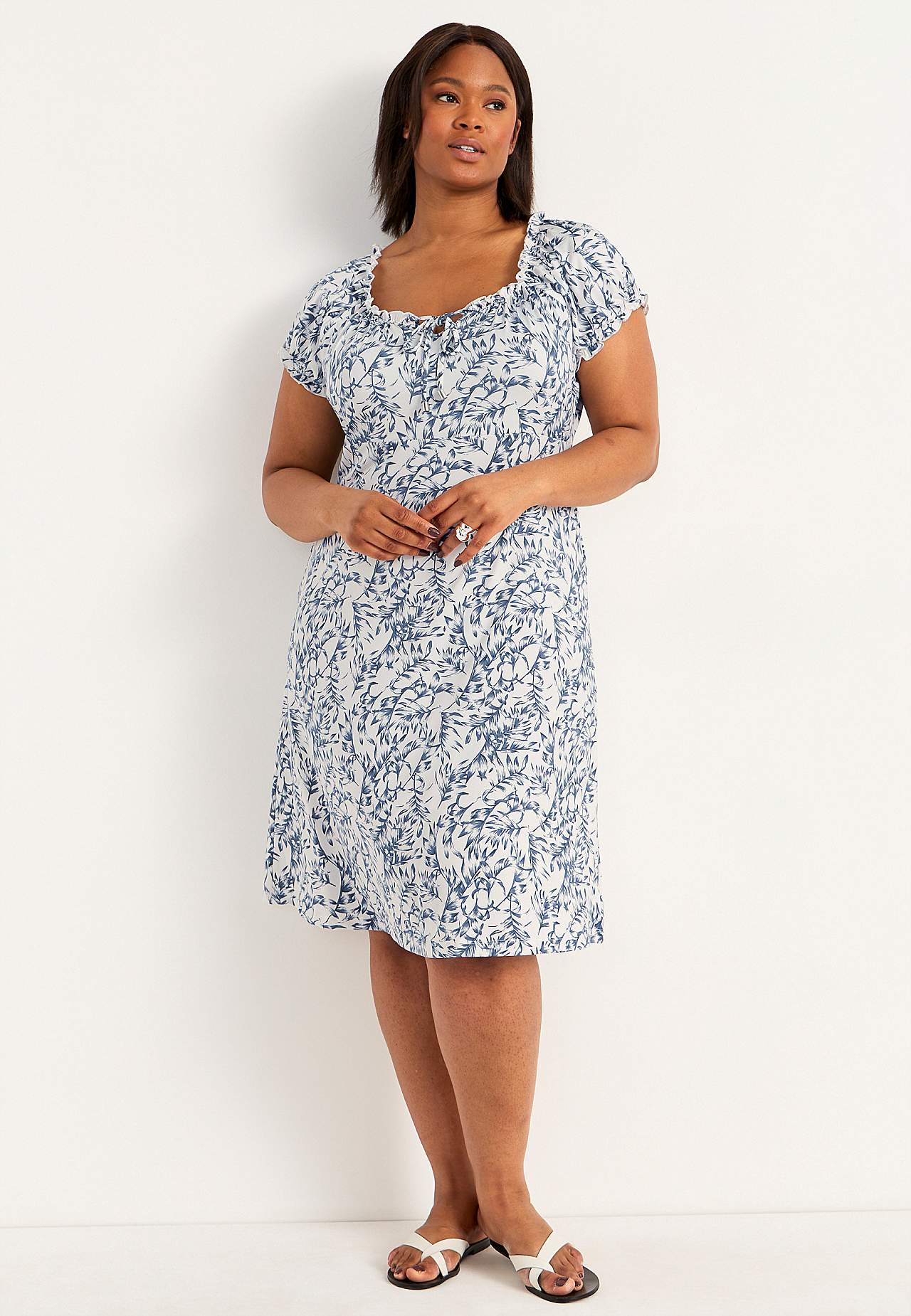 Mønstret off-shoulder-kjole