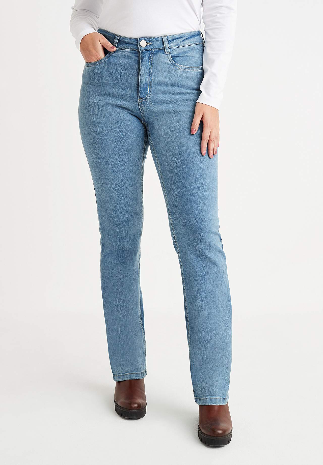 Let udsvingende jeans Nikita