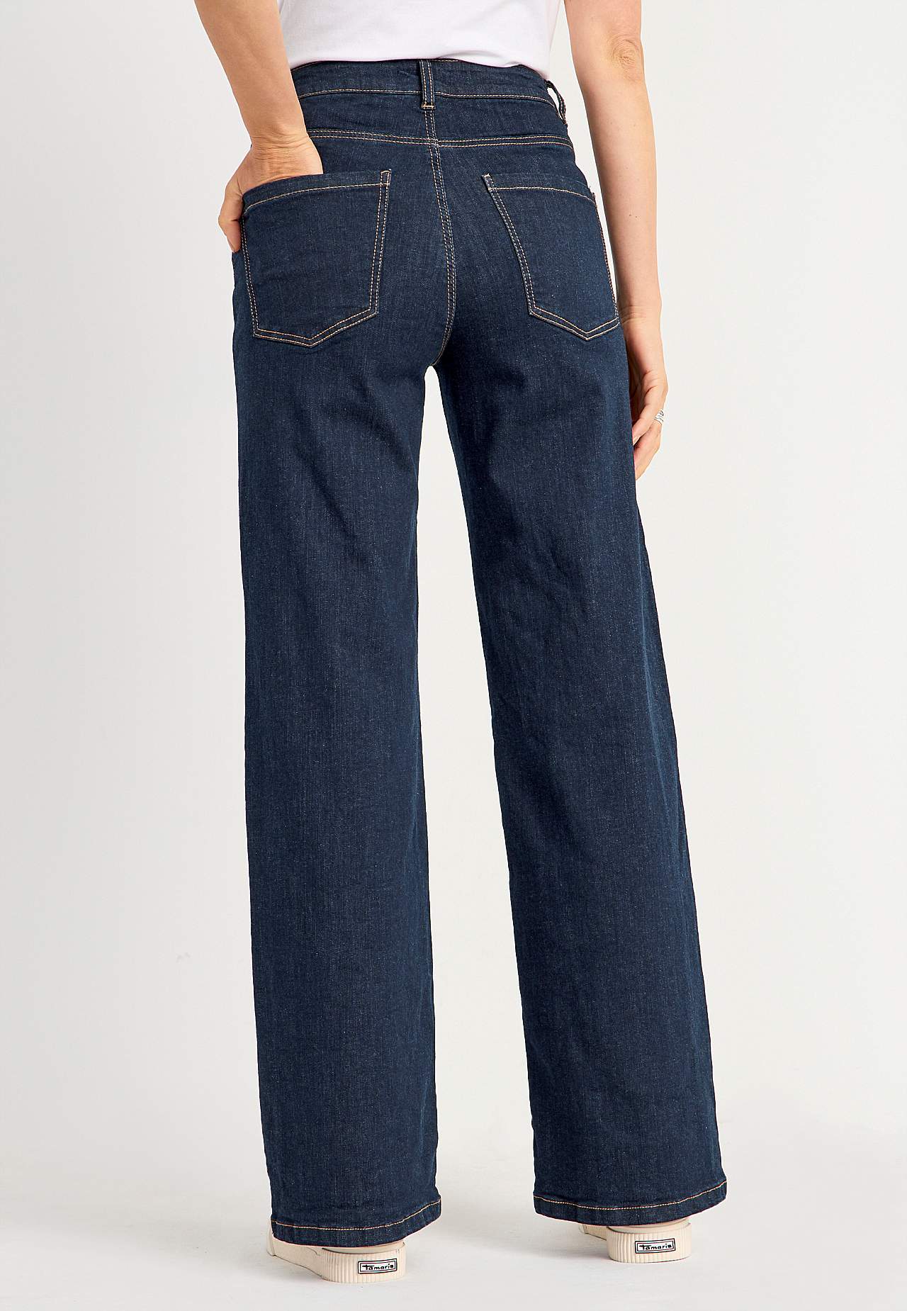 Brede jeans med høj talje
