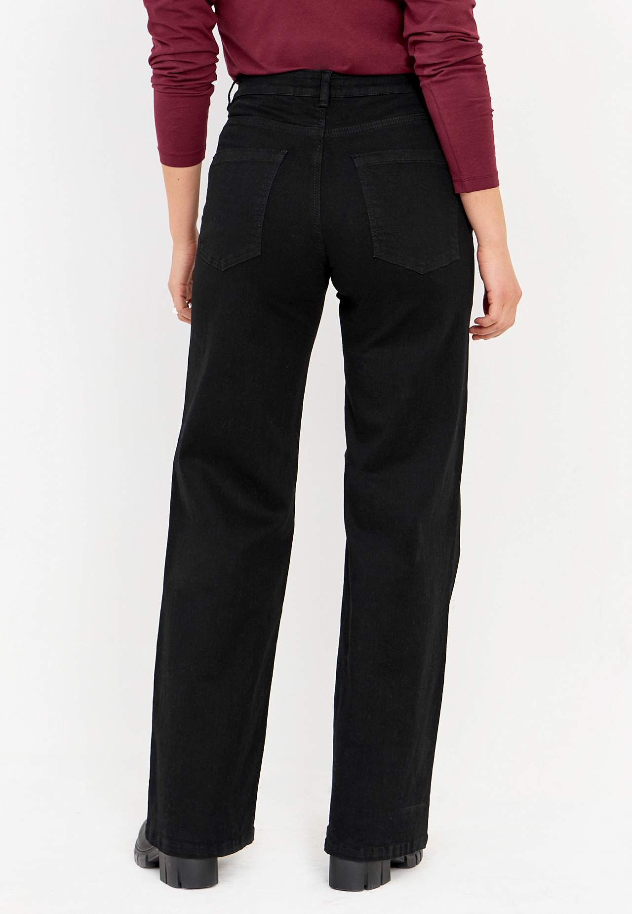 Brede jeans med høj talje