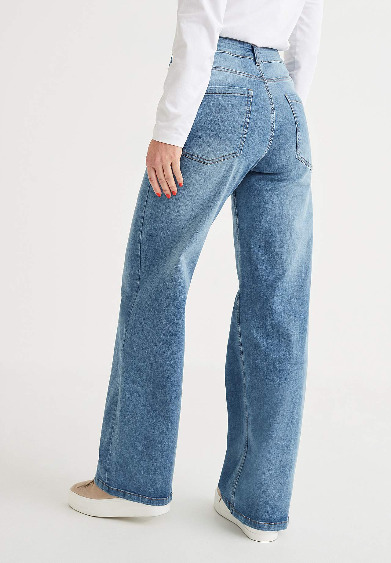 Brede jeans med høj talje