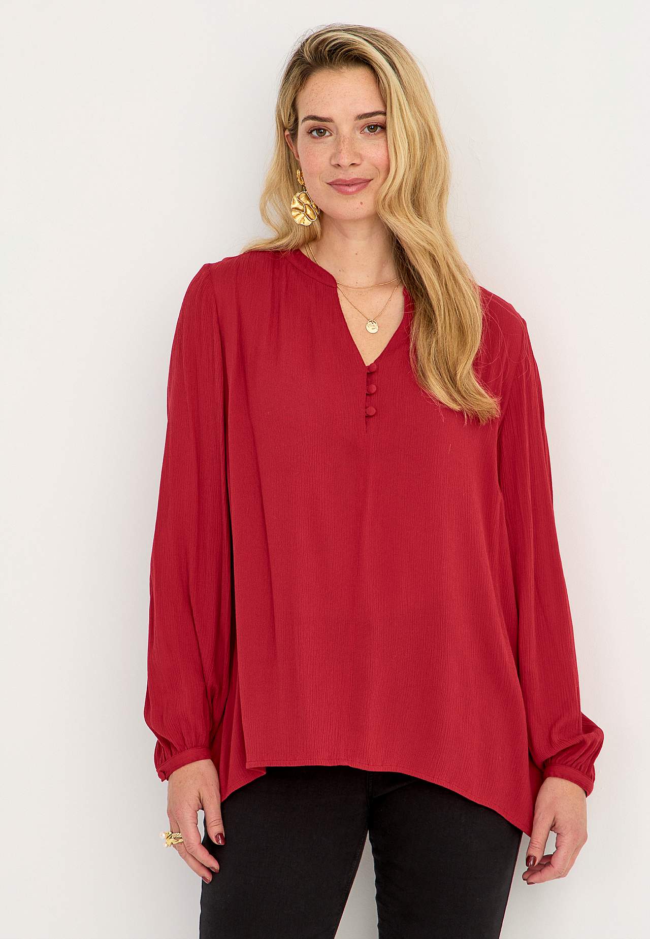 Kreppet bluse med knapper Greta