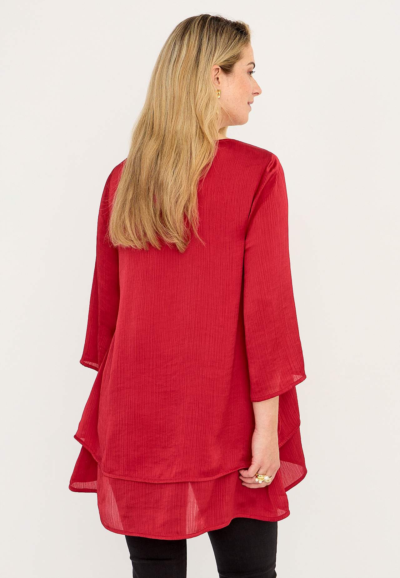 V-udskåret tunika med trompetærme