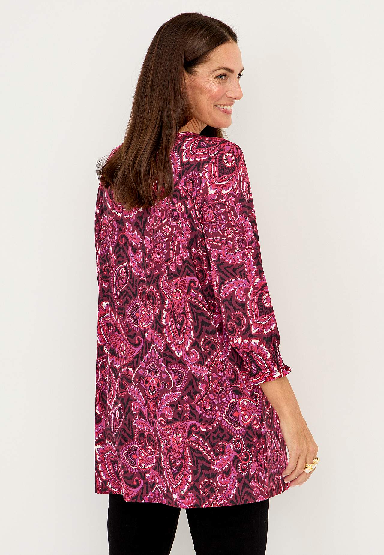 Tunika med et paisleymønster