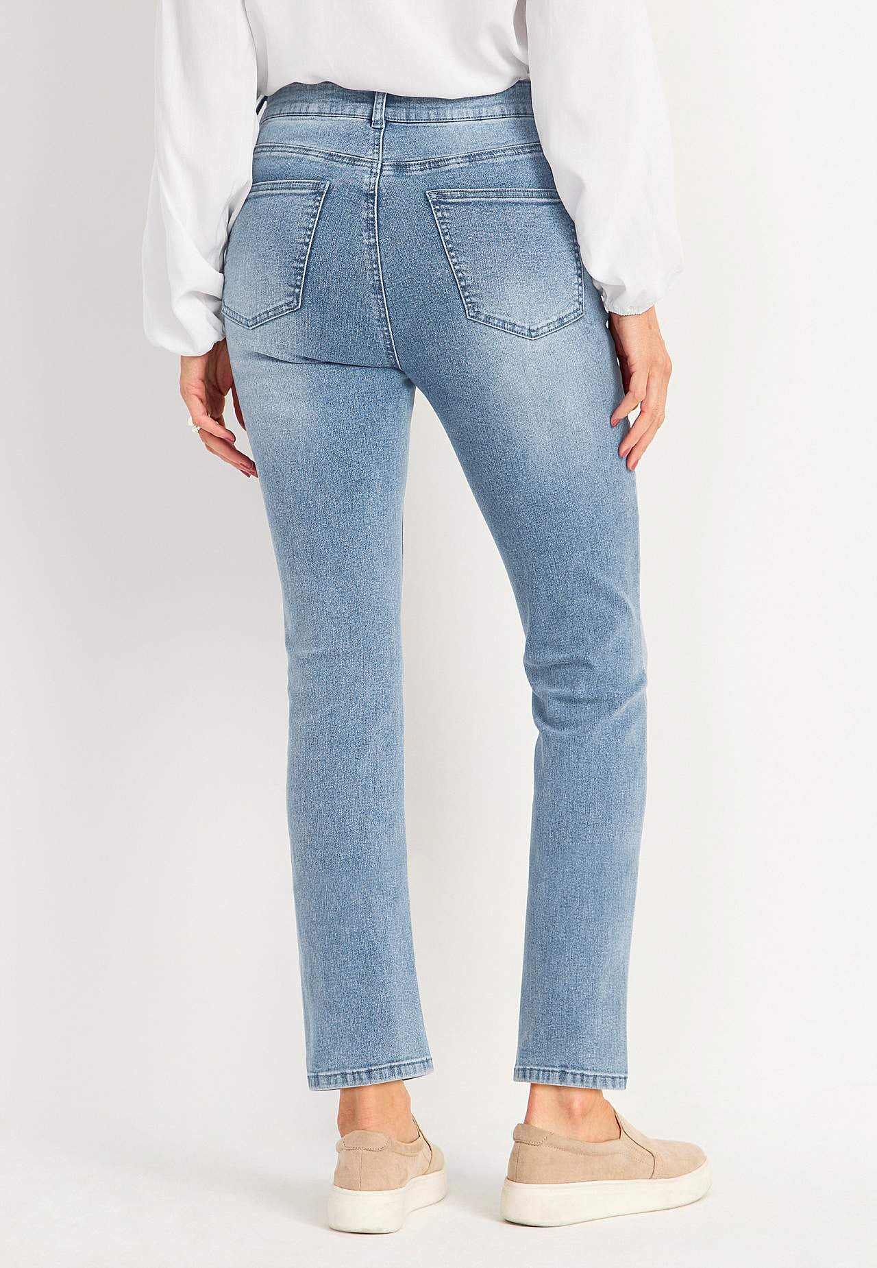 Ankeljeans med broderi