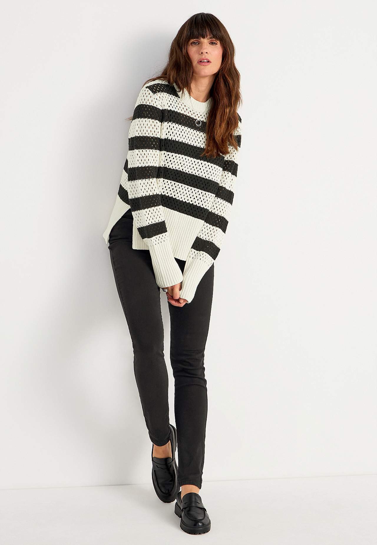 Mønsterstrikket, stribet trøje