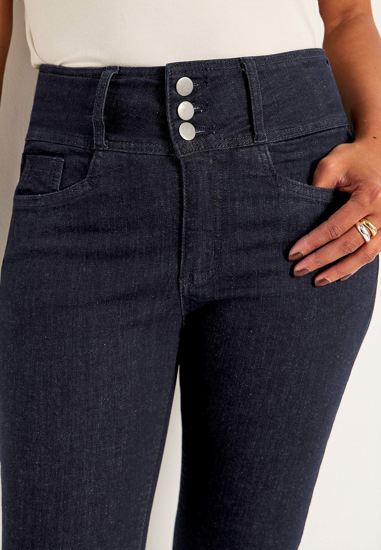 Smalle jeans med høj talje - tre længder