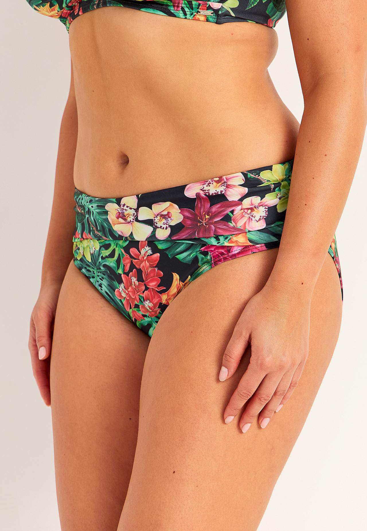 Bikinitrusse med foldbar kant ved taljen