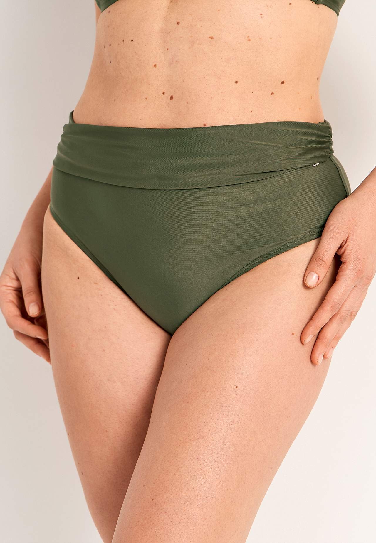 Bikinitrusse med foldbar kant ved taljen Amalfi