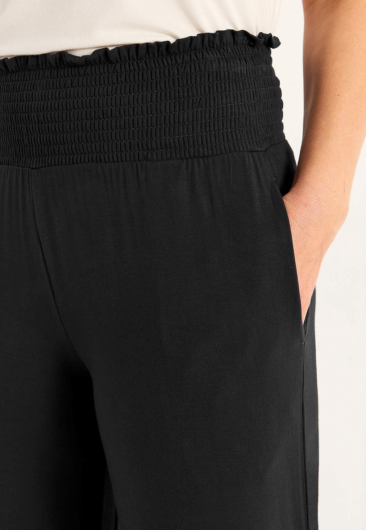 Bløde jerseybukser med smocket elastisk talje Liv
