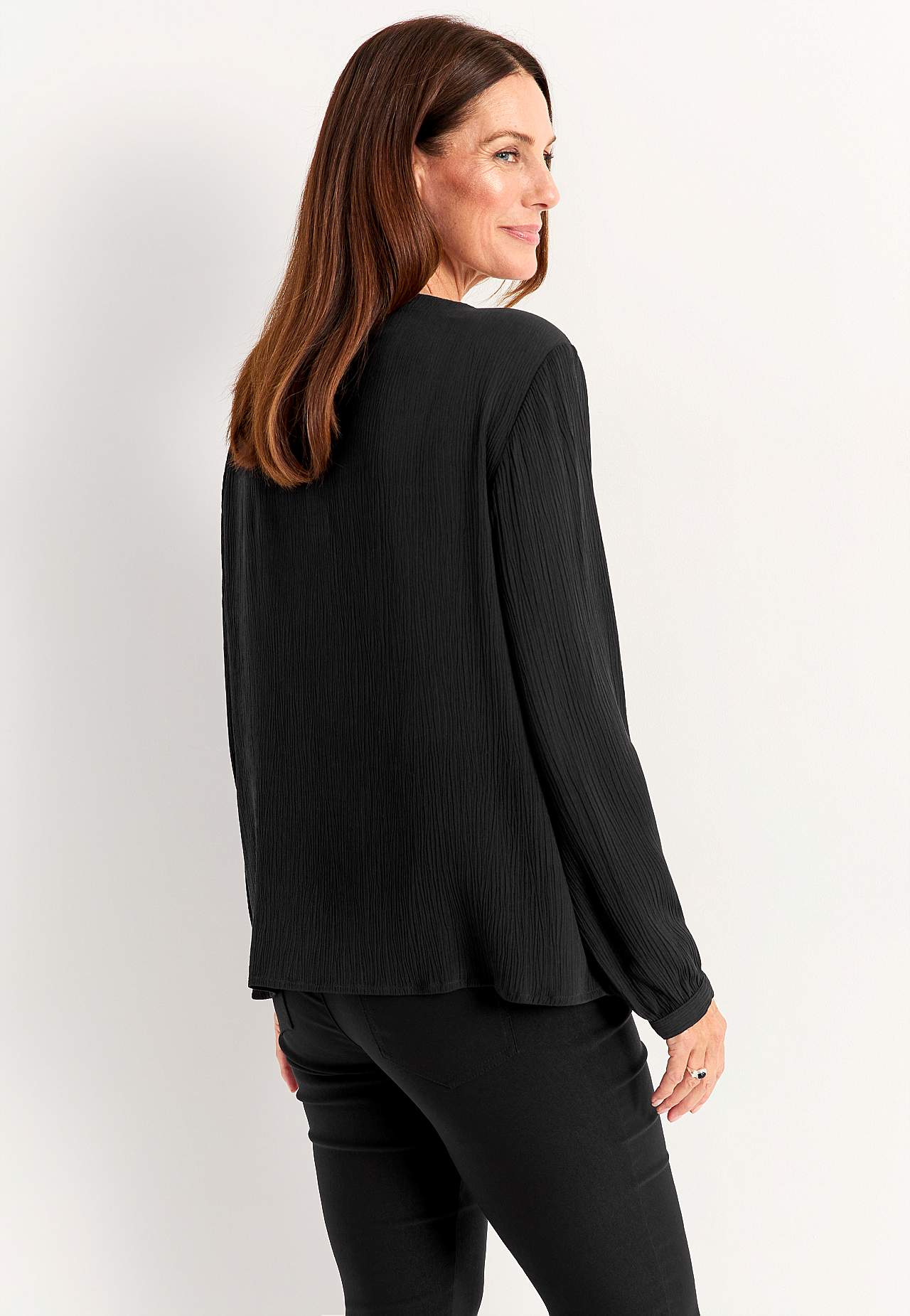 Bluse med crepe kvalitet