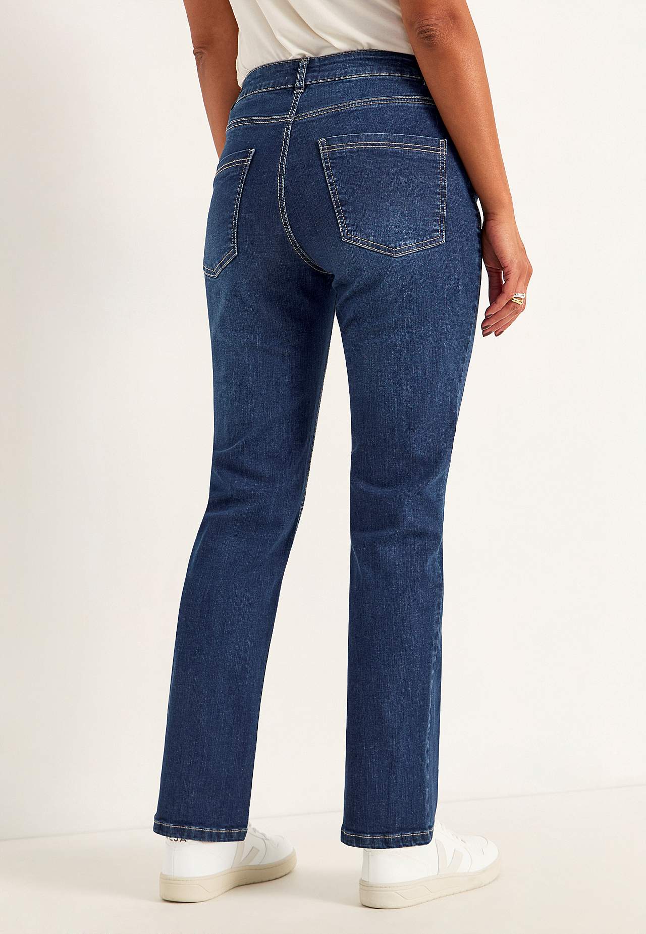 Komfortable stretchjeans med lige ben