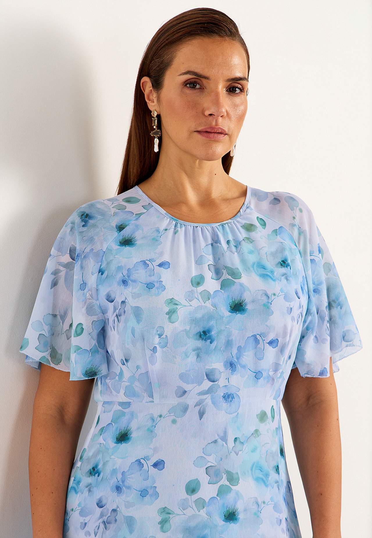Blomstret chiffon kjole