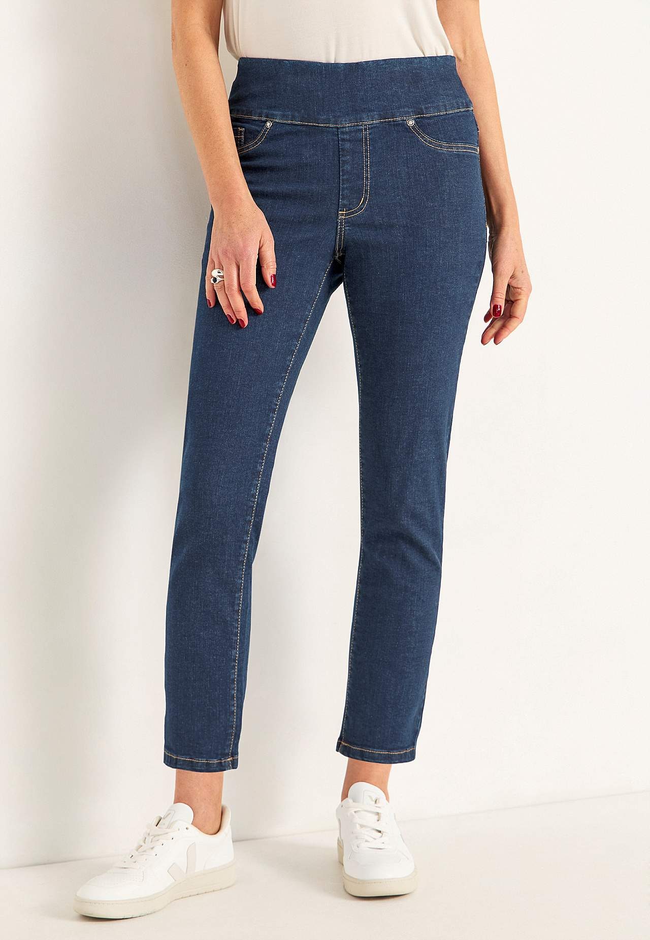 Superkomfortable ankeljeans i denim