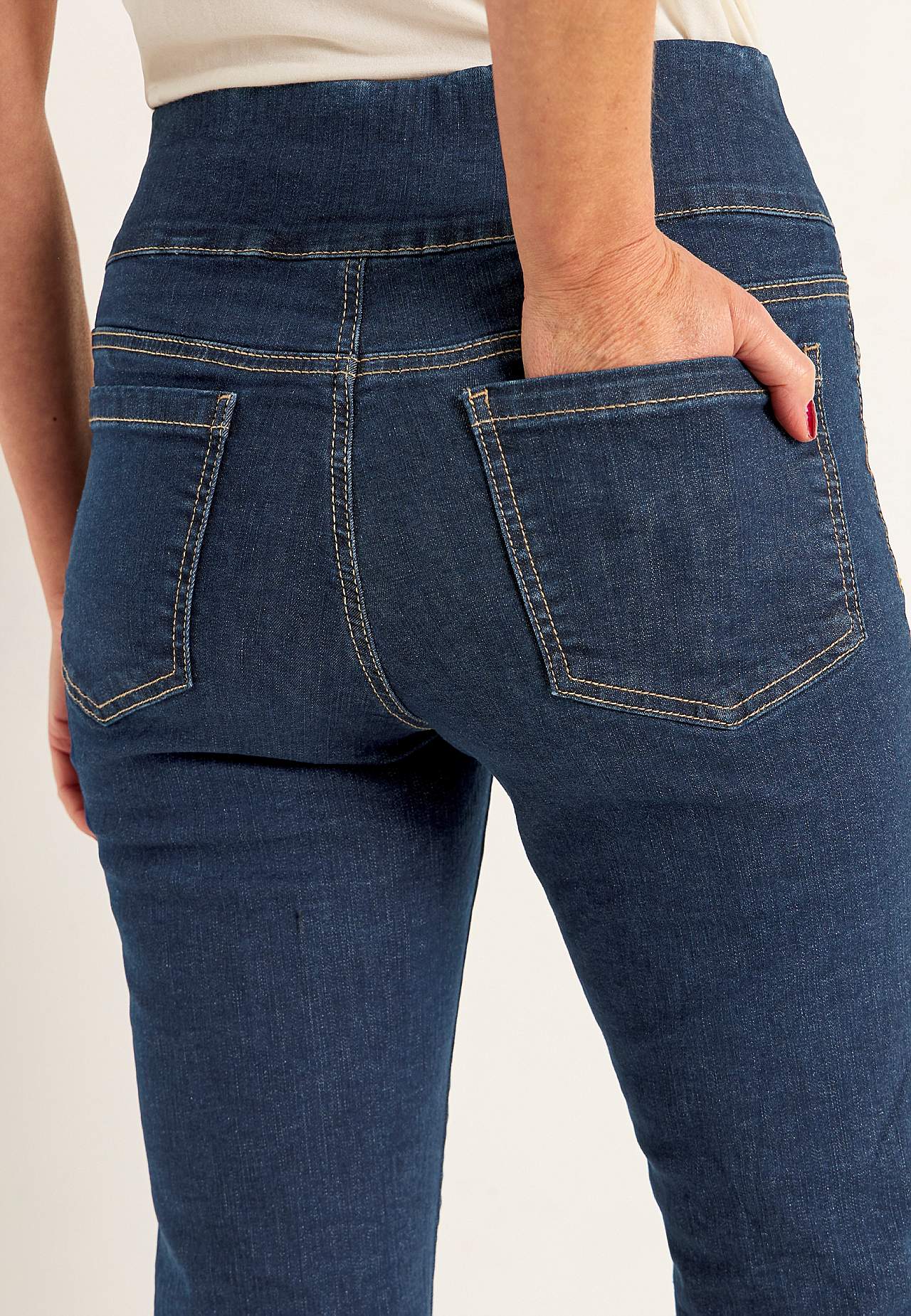 Superkomfortable ankeljeans i denim