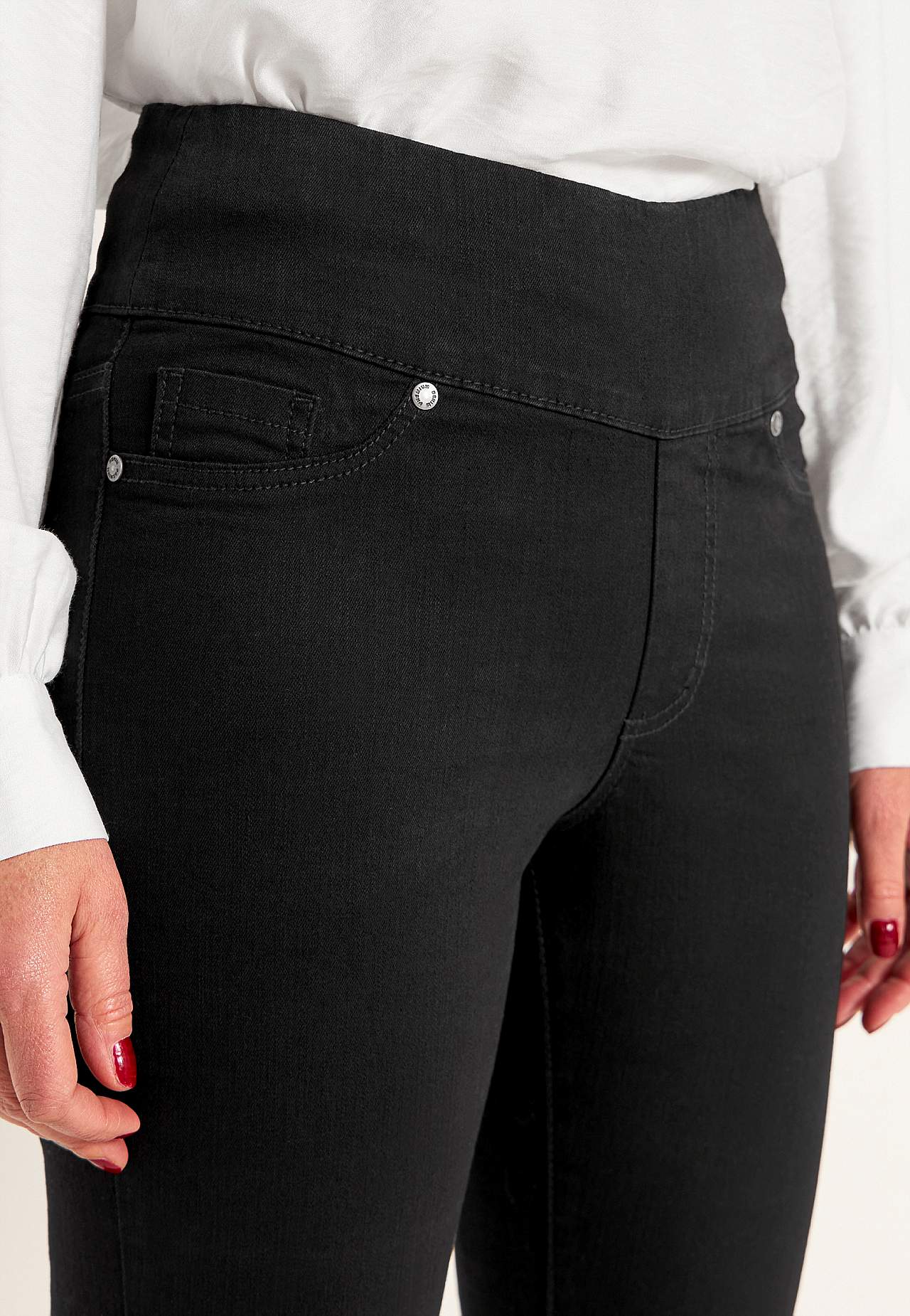 Superkomfortable ankeljeans i denim