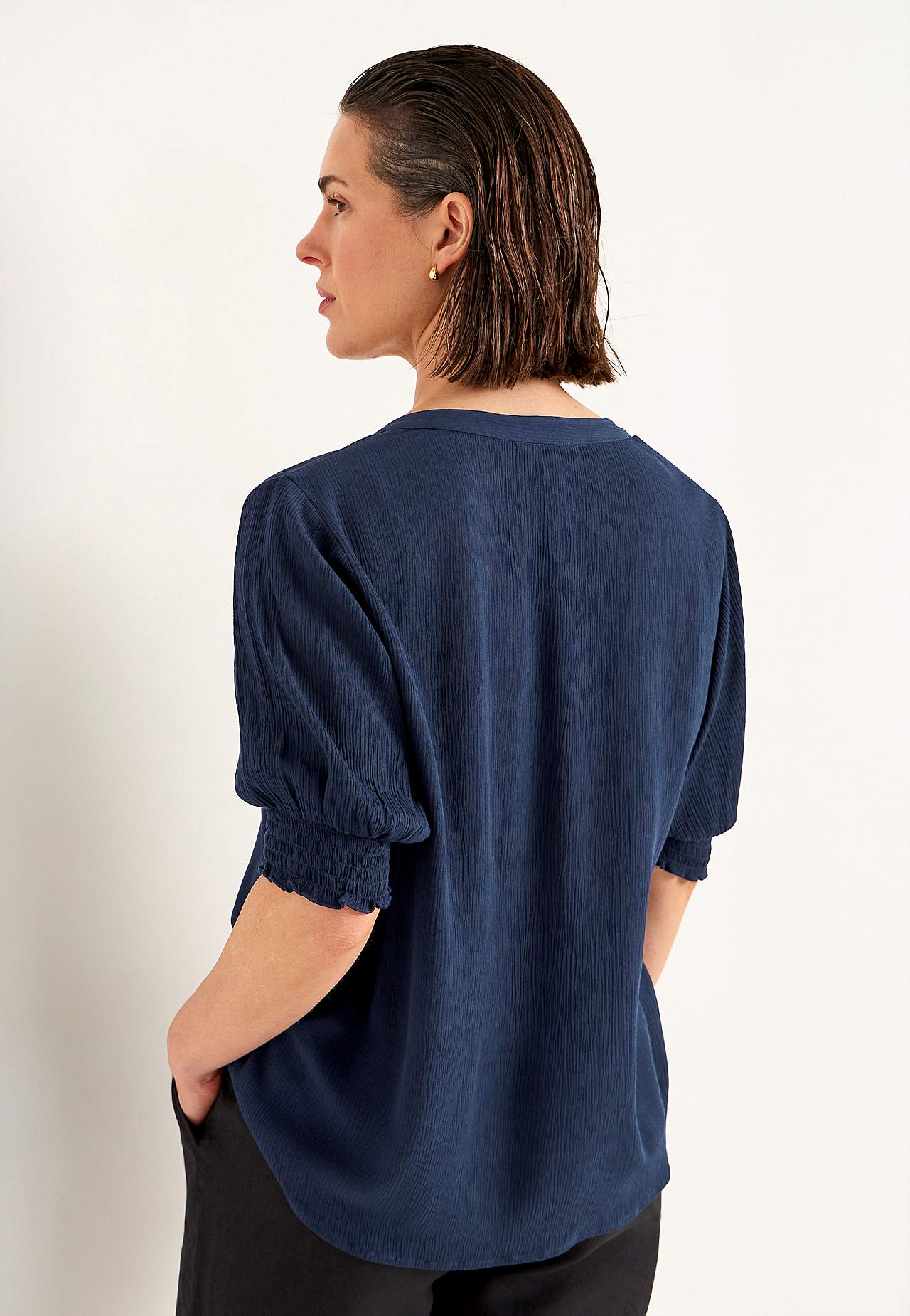 Kreppet bluse
