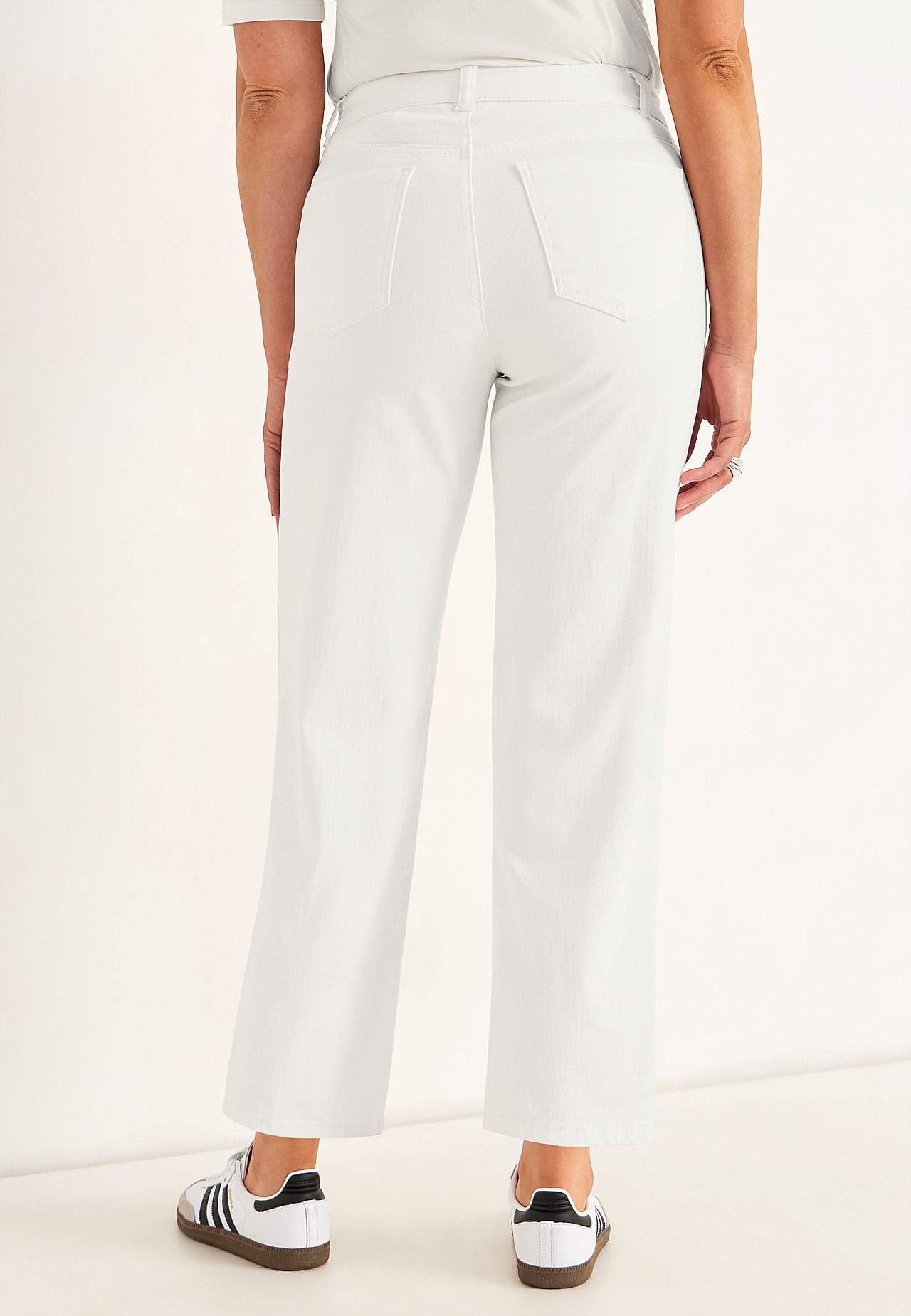 Elastiske ankeljeans
