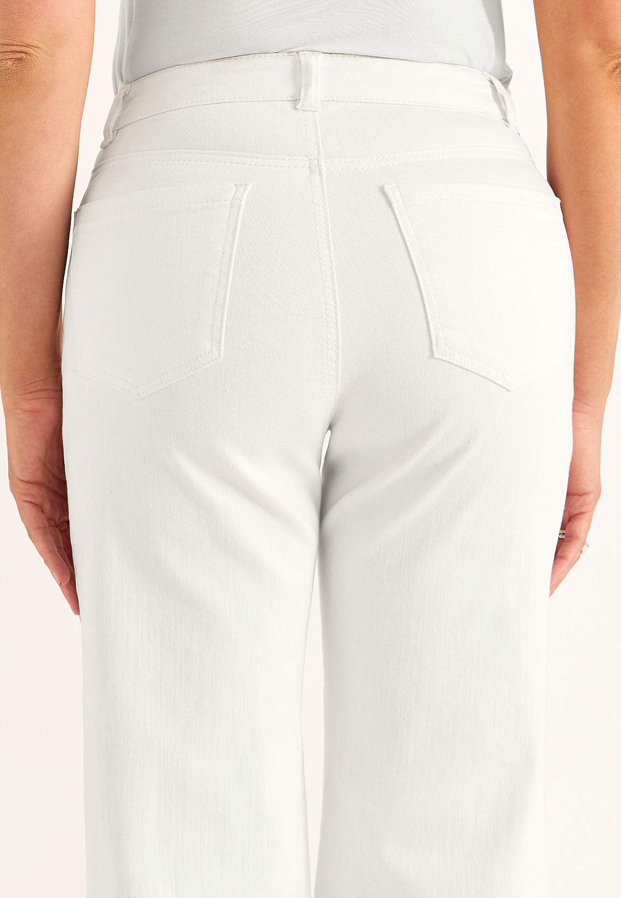Elastiske ankeljeans