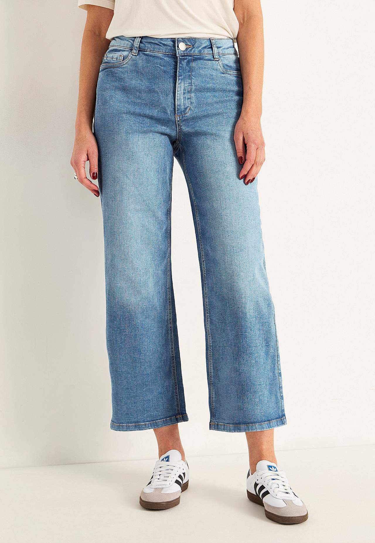 Elastiske ankeljeans