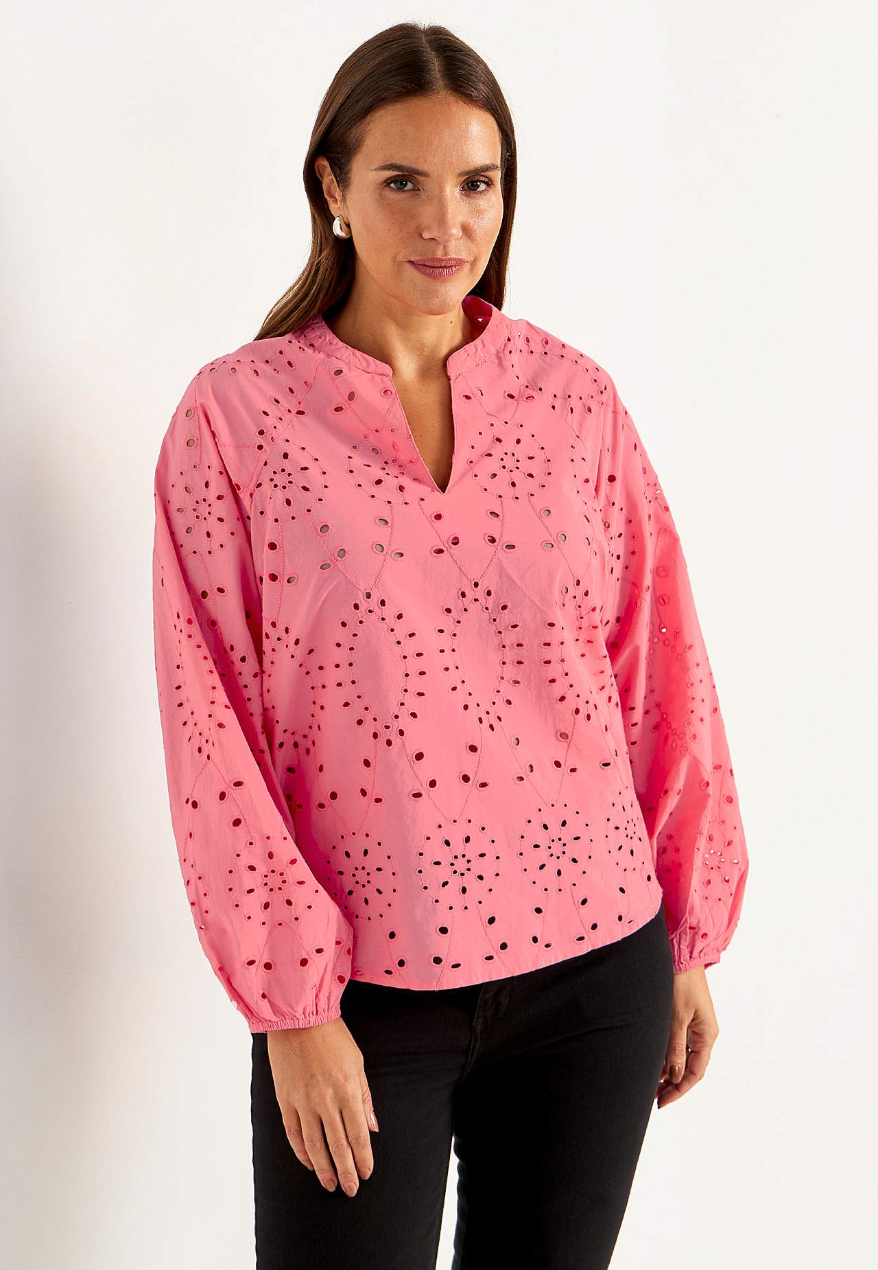 Bluse med broderi
