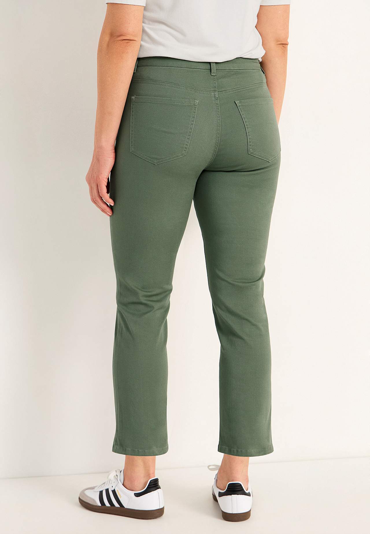 Lidt slankeree ankeljeans