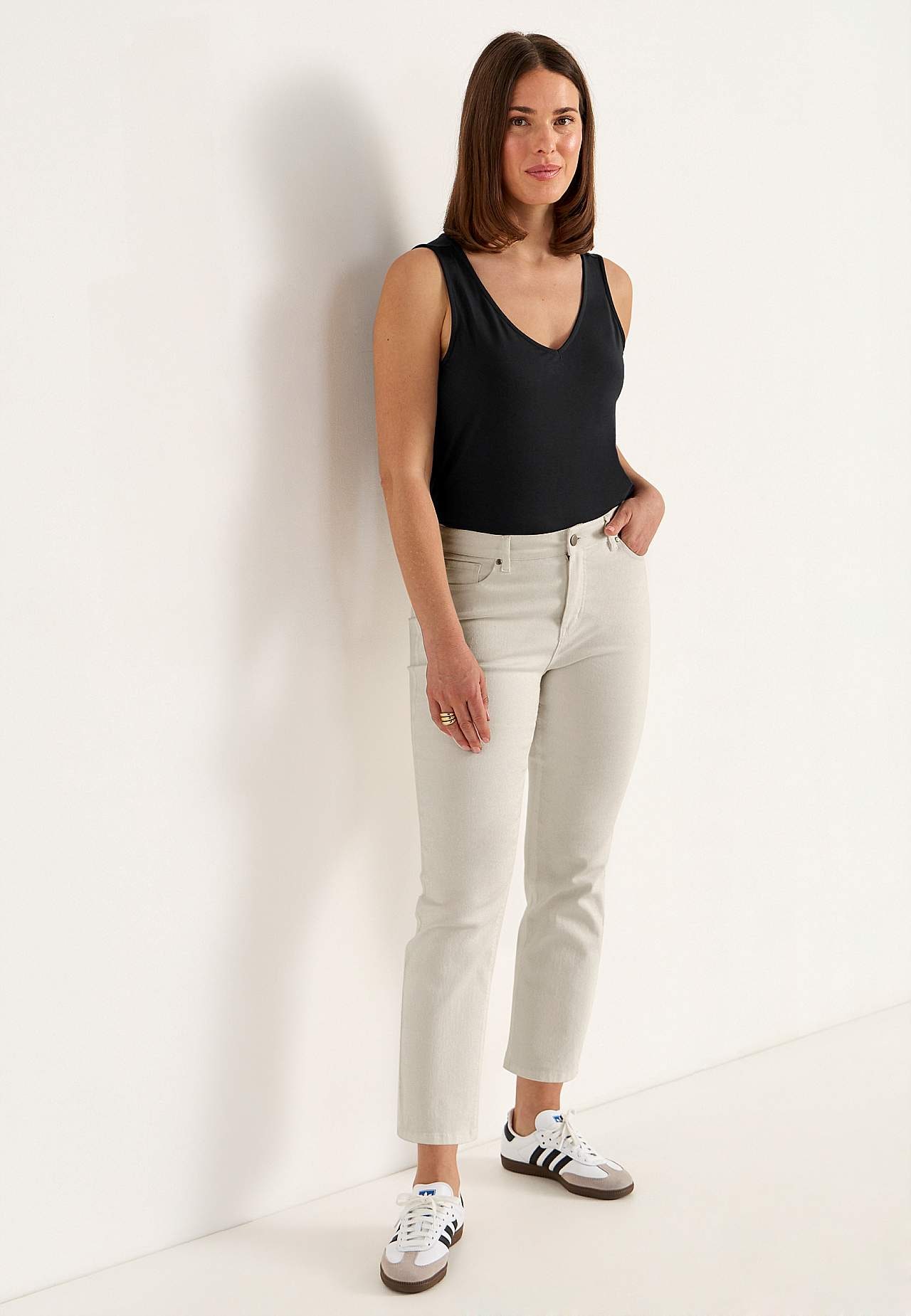 Lidt slankeree ankeljeans