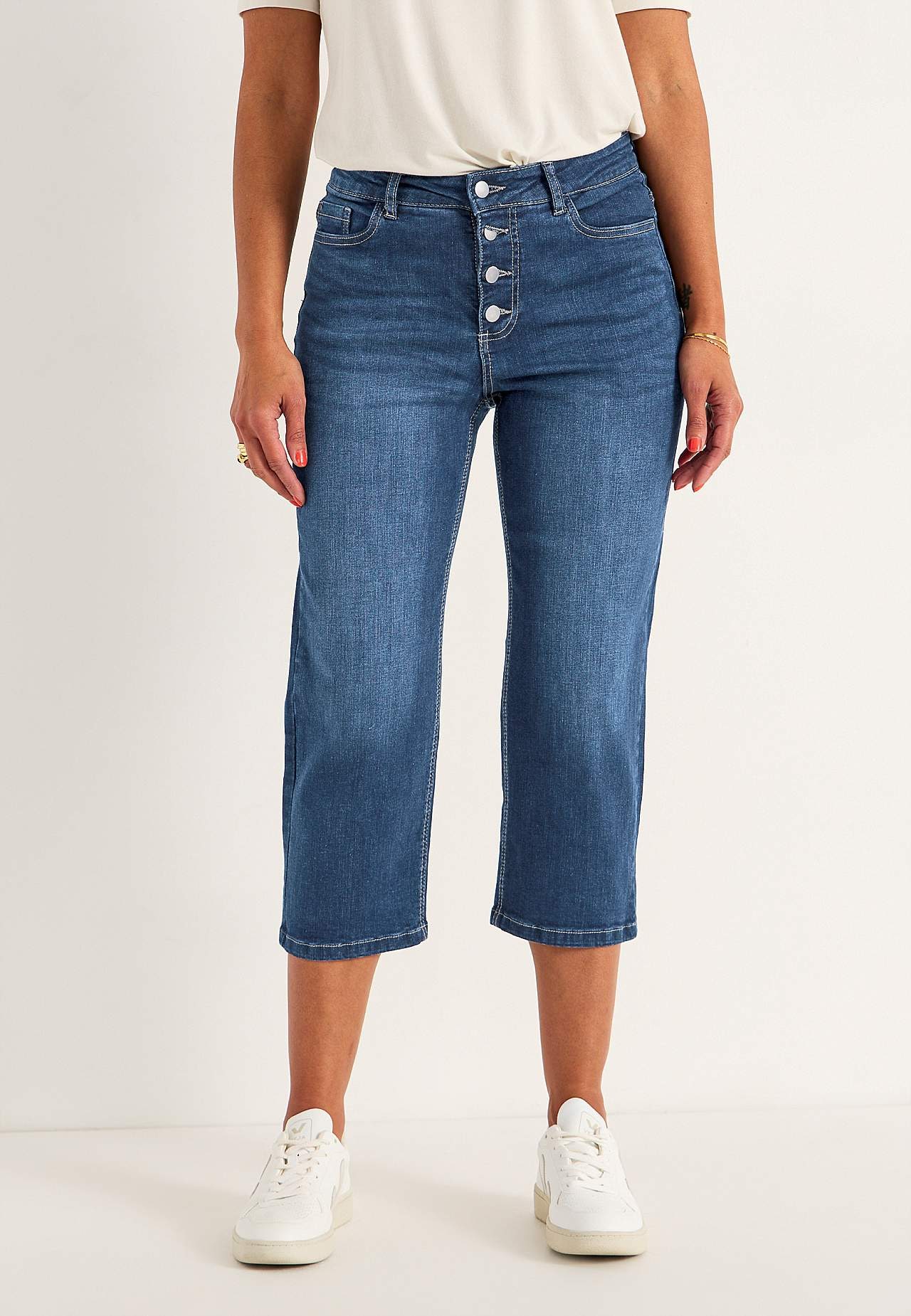 Crop jeans med knaplukning