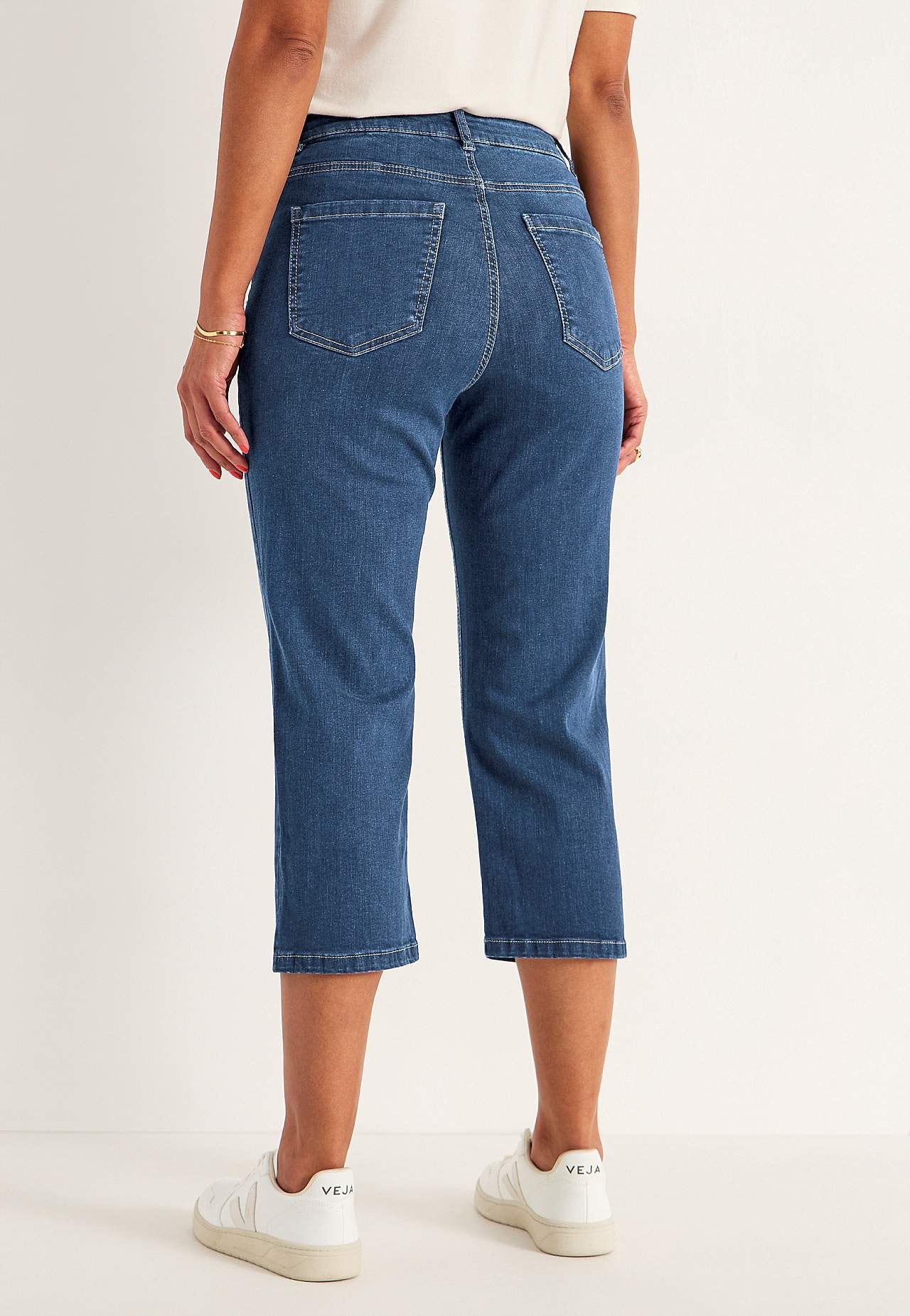 Crop jeans med knaplukning