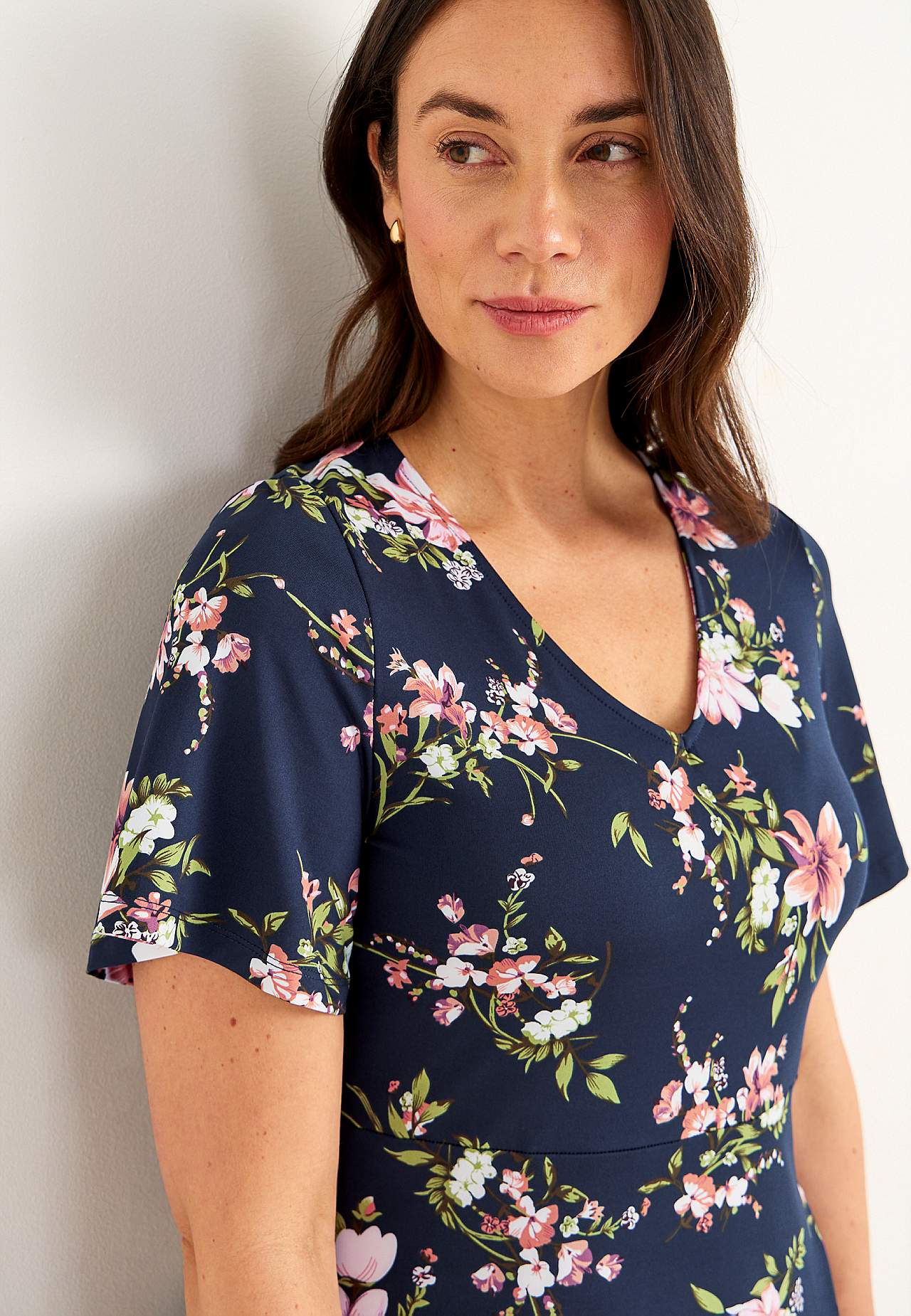 Jerseykjole med et blomstermønster