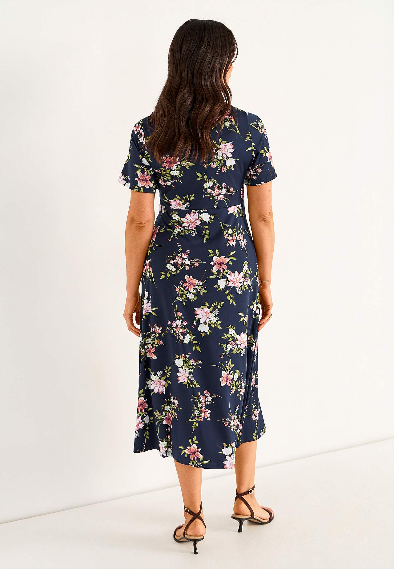 Jerseykjole med et blomstermønster