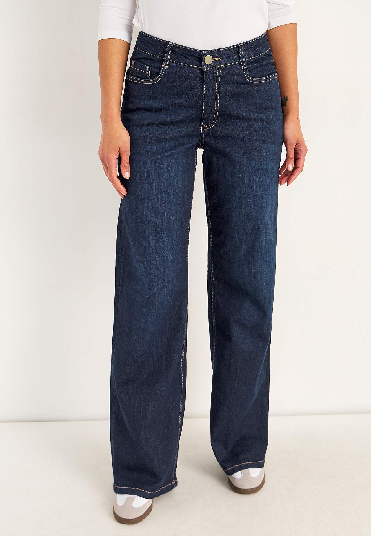 Brede, lange jeans med høj talje