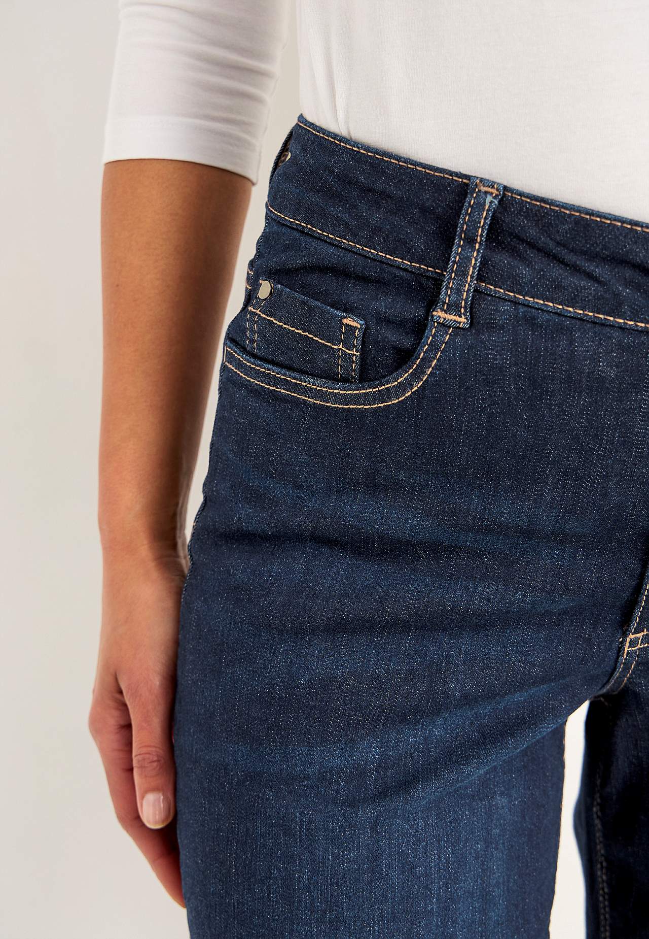 Brede, lange jeans med høj talje