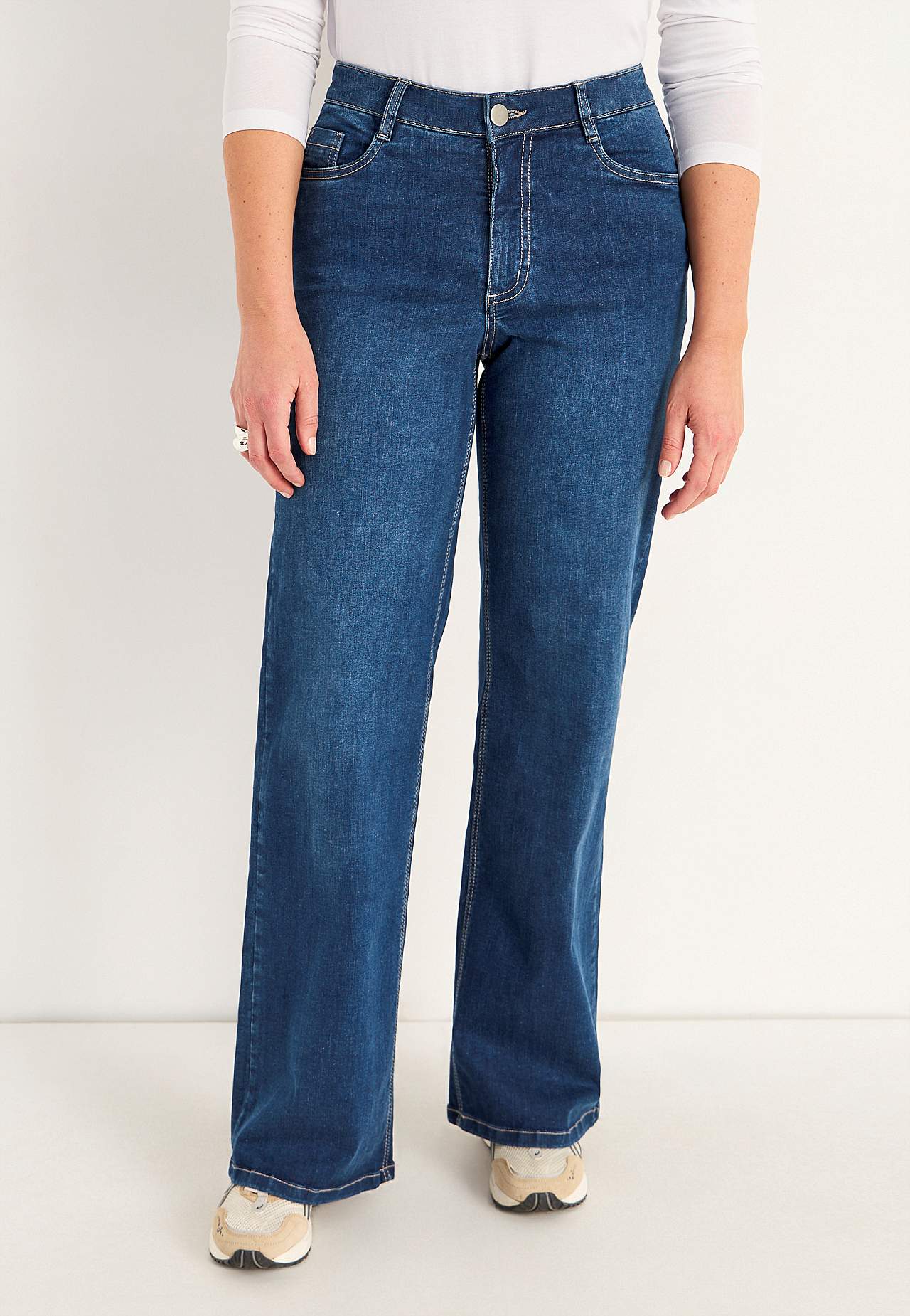 Brede, lange jeans med høj talje