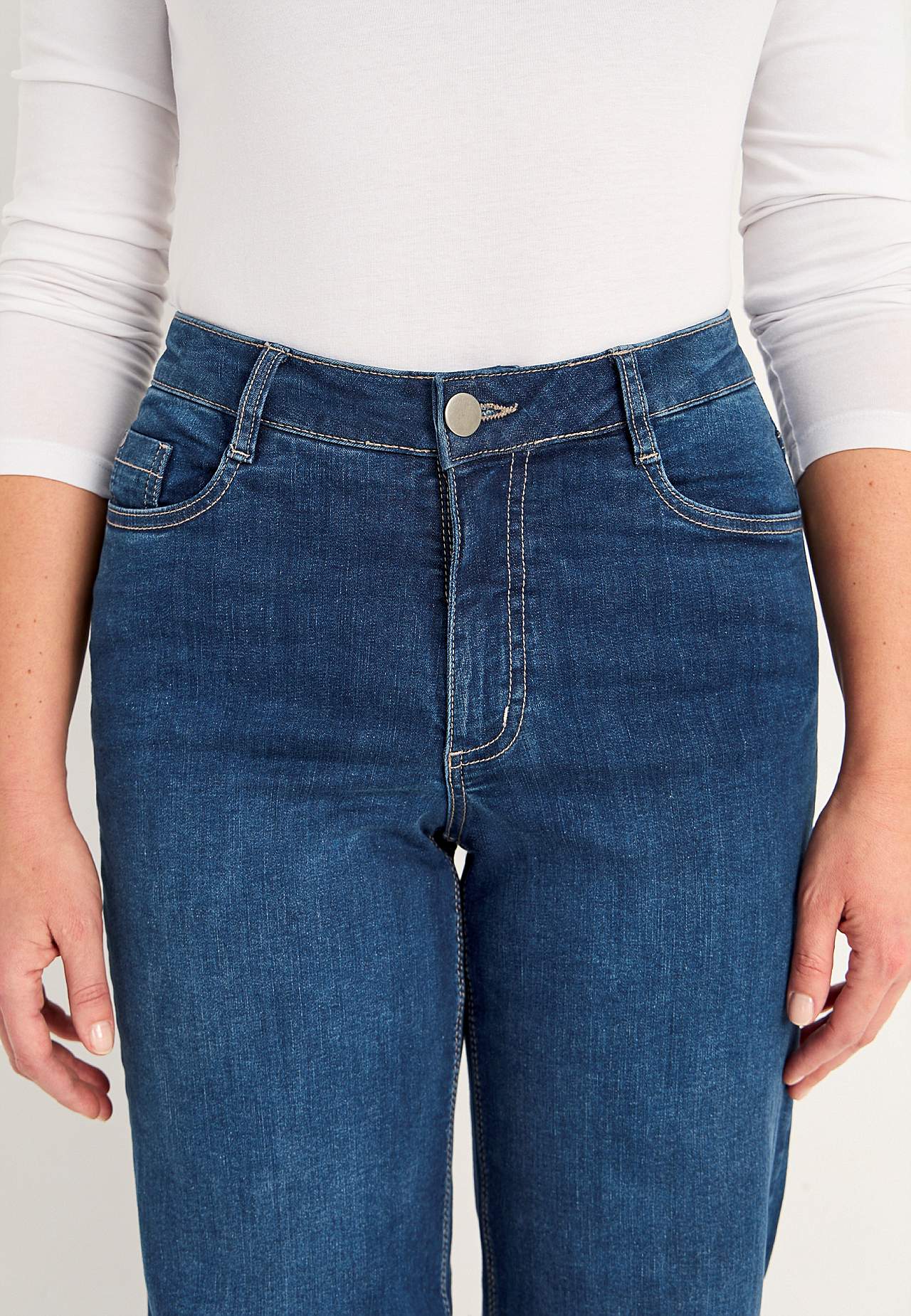 Brede, lange jeans med høj talje