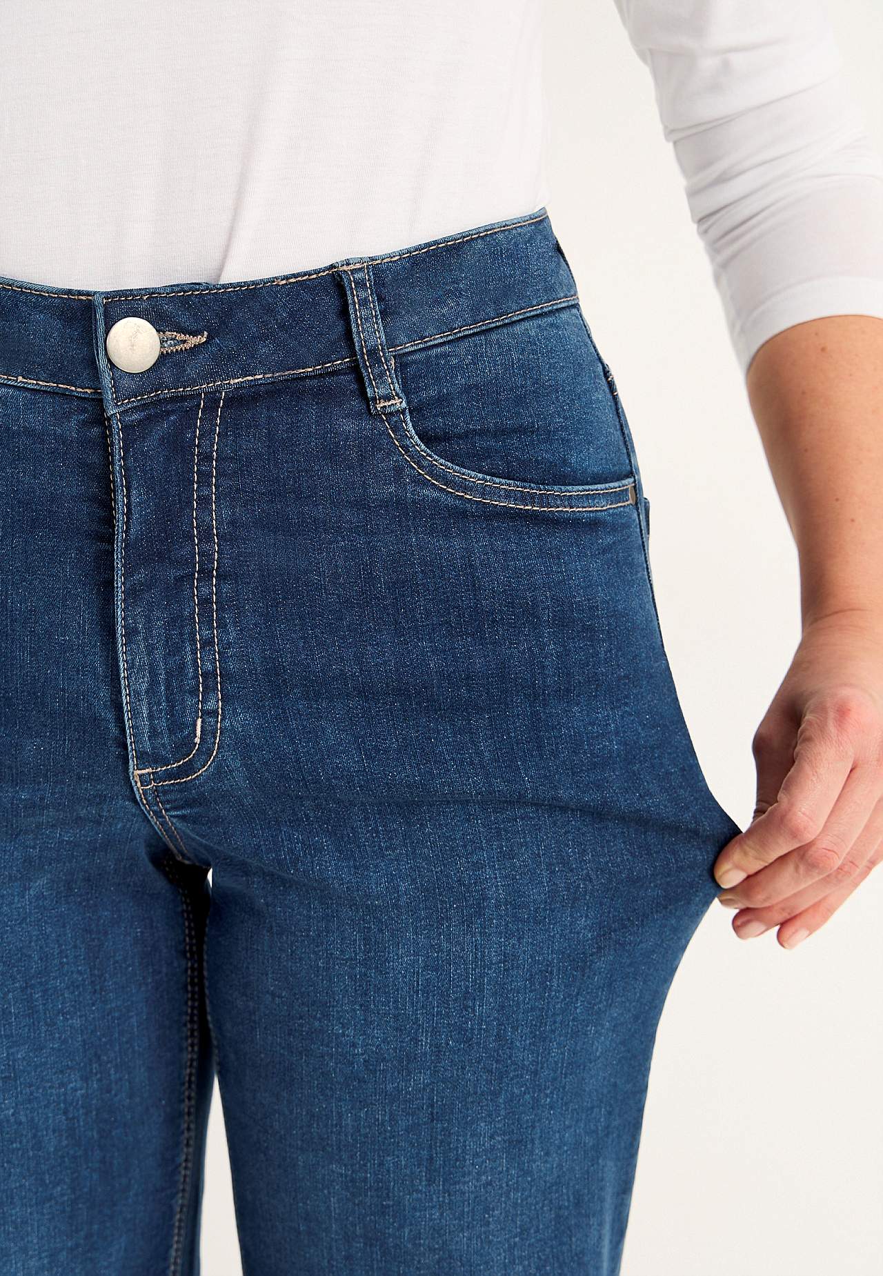 Brede, lange jeans med høj talje