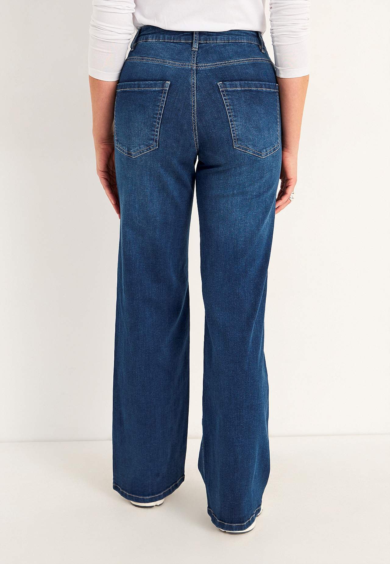 Brede, lange jeans med høj talje