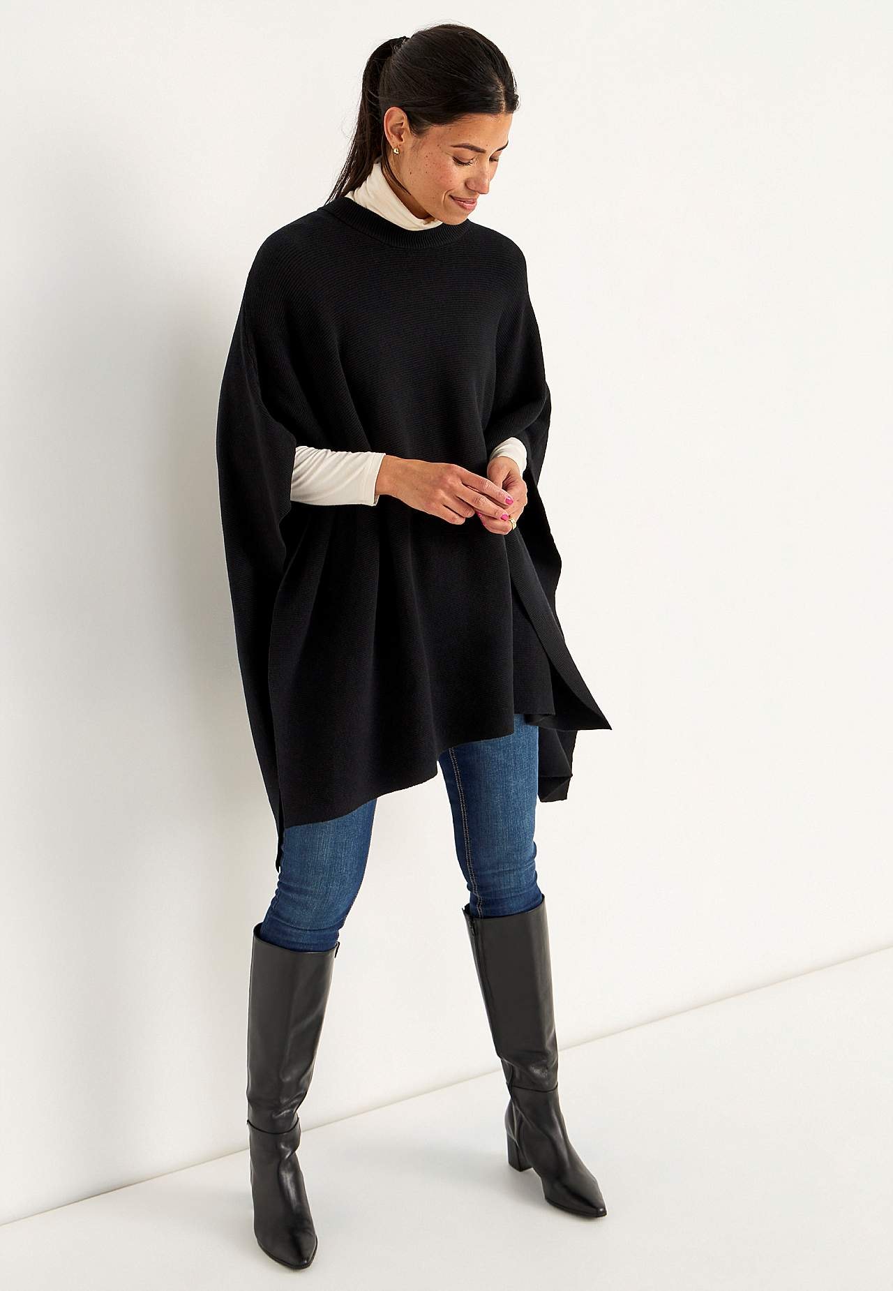 Fintstrikket poncho
