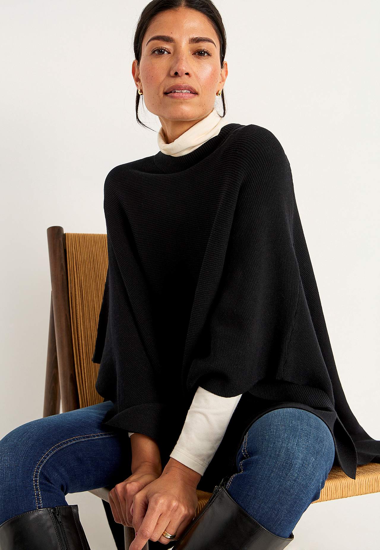 Fintstrikket poncho