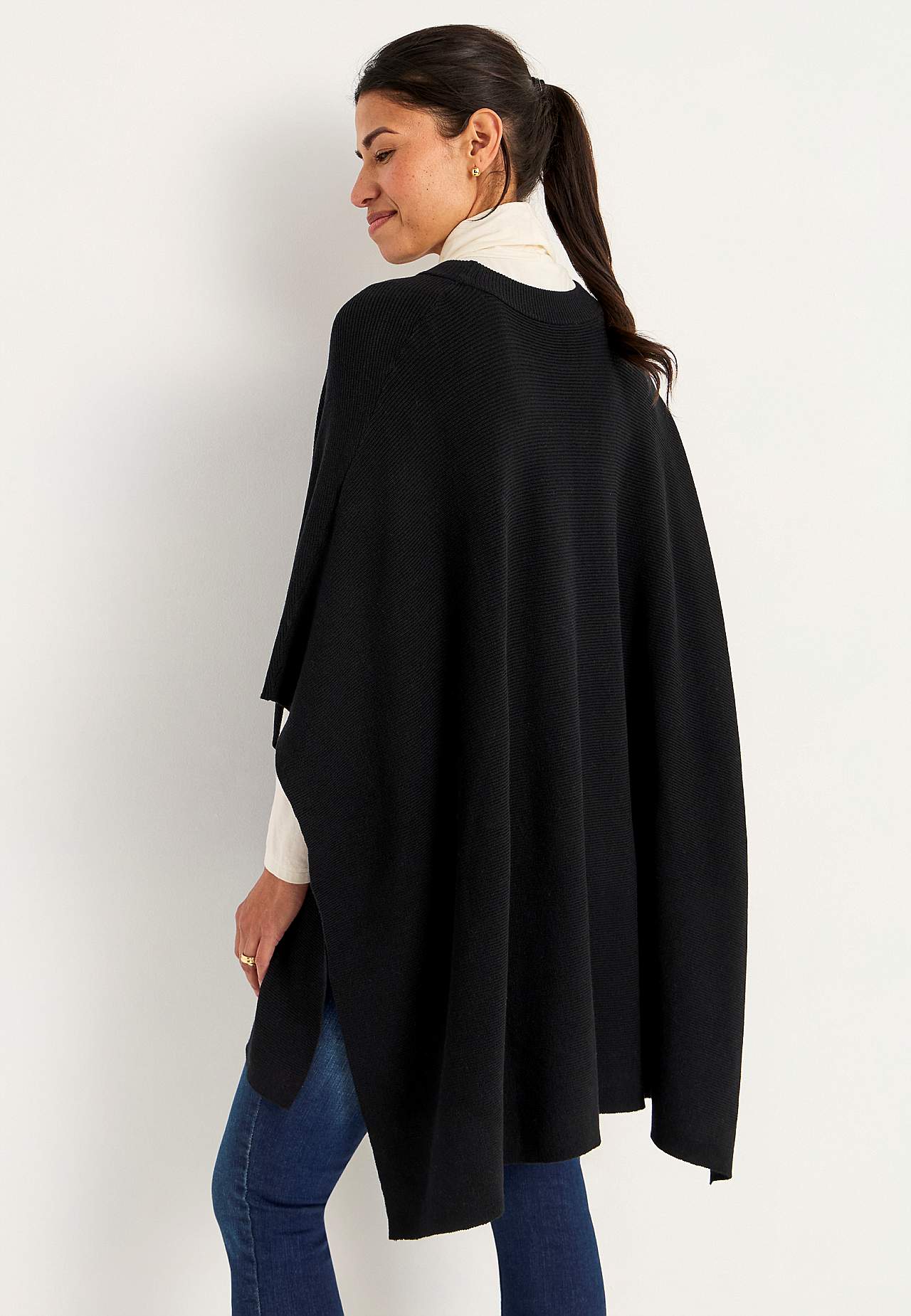 Fintstrikket poncho