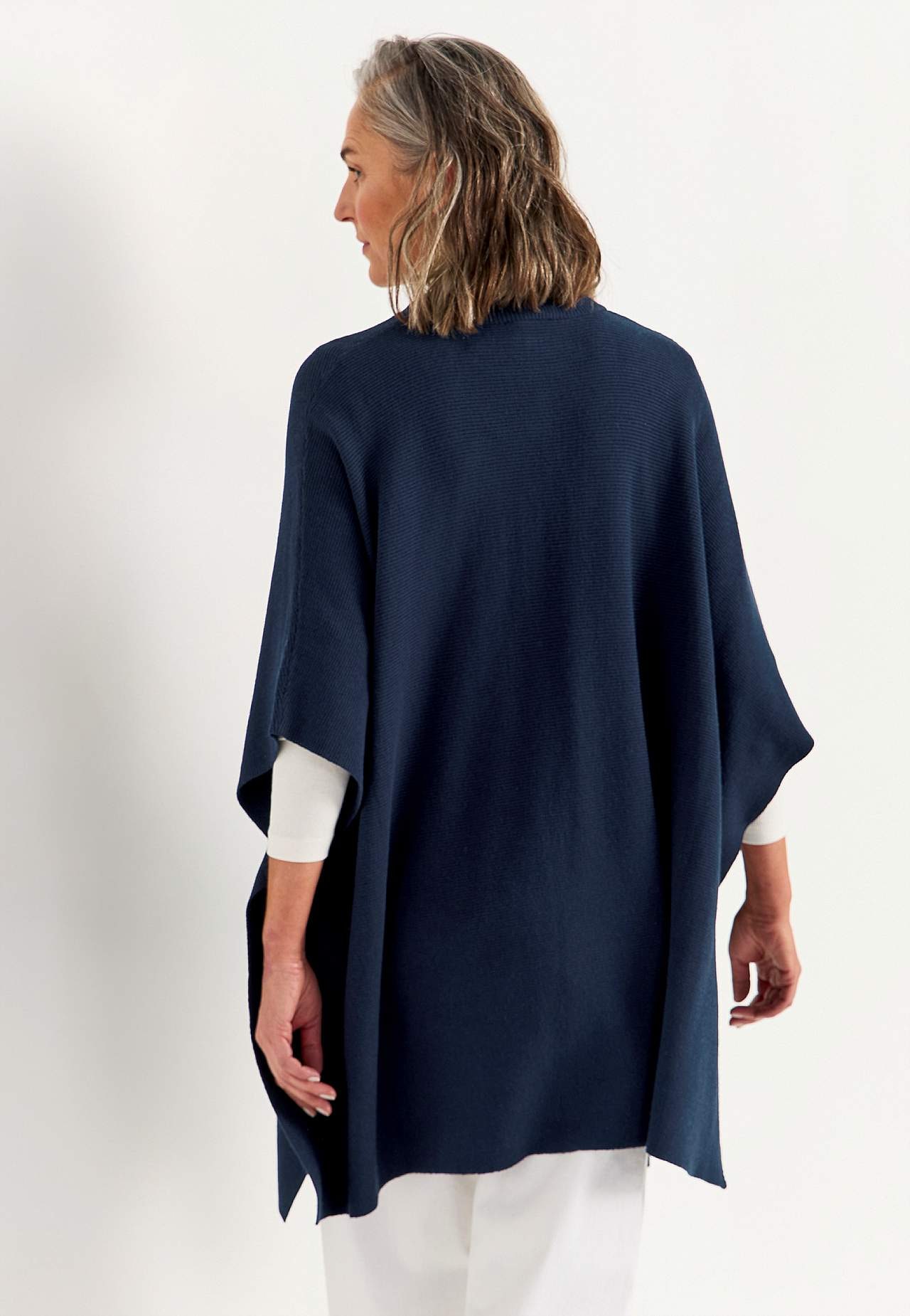 Fintstrikket poncho
