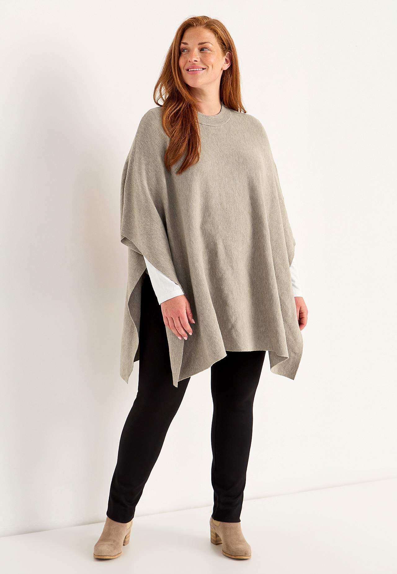 Fintstrikket poncho