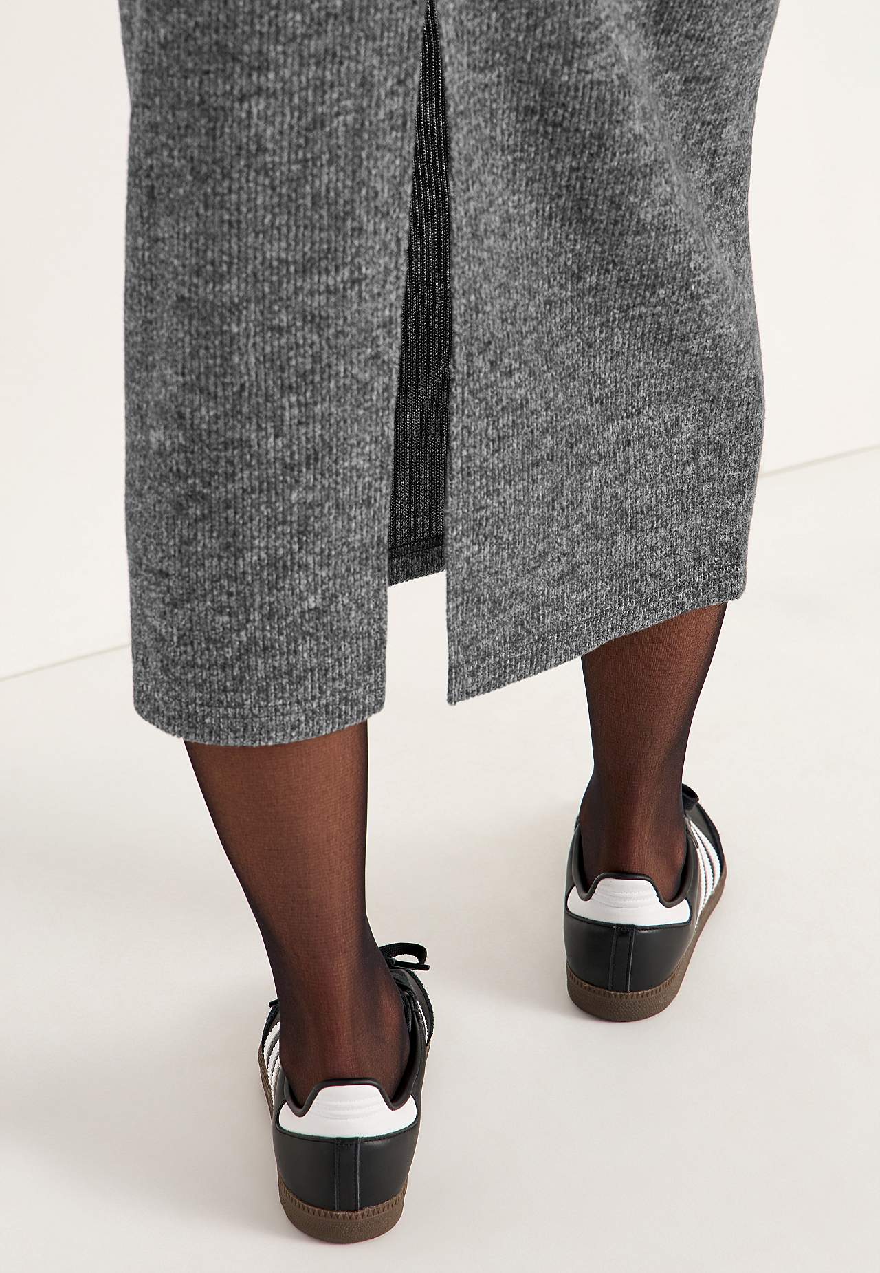 Superblød nederdel med slids