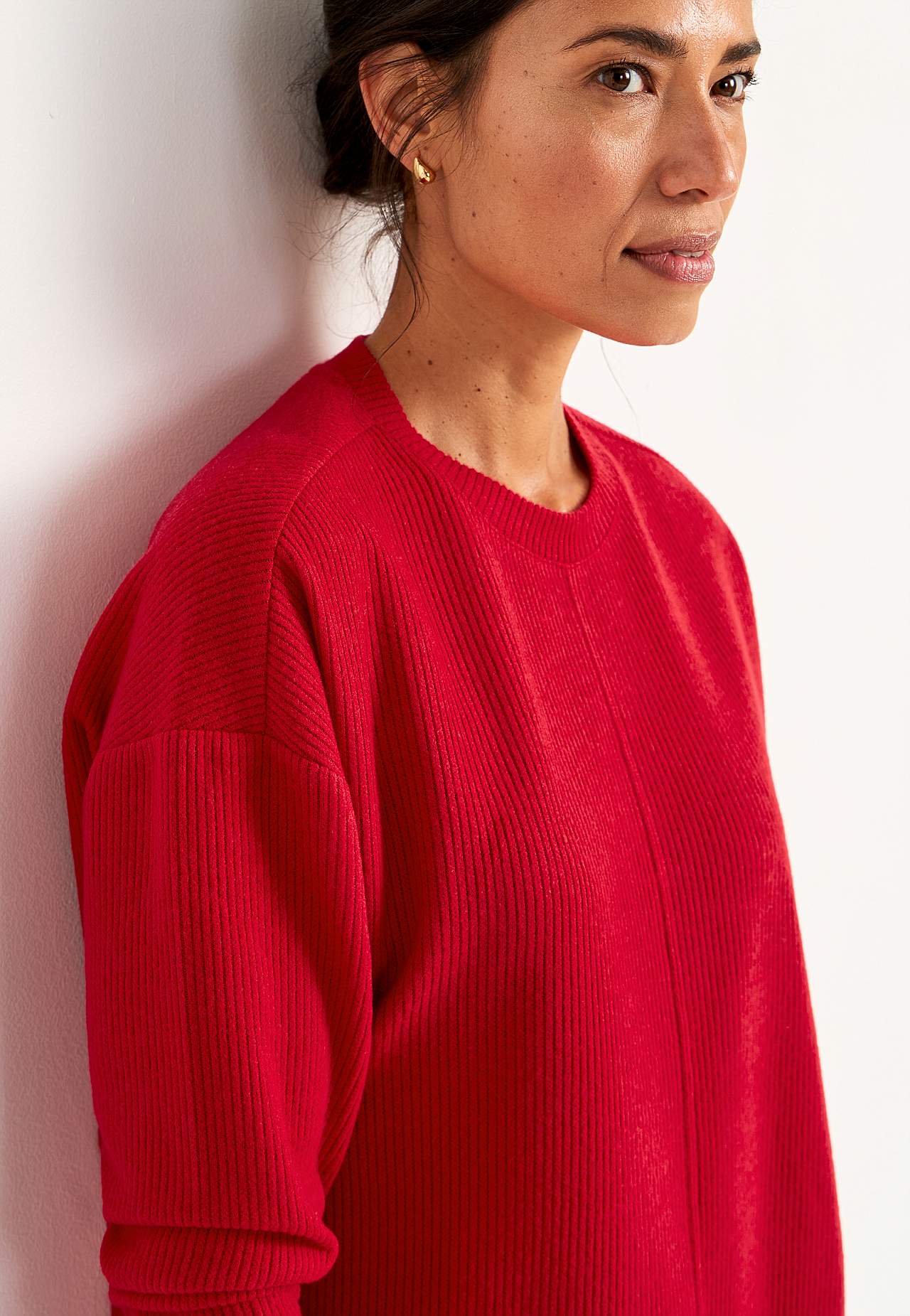 Superblød trøje med dekorativ midtersøm Beata