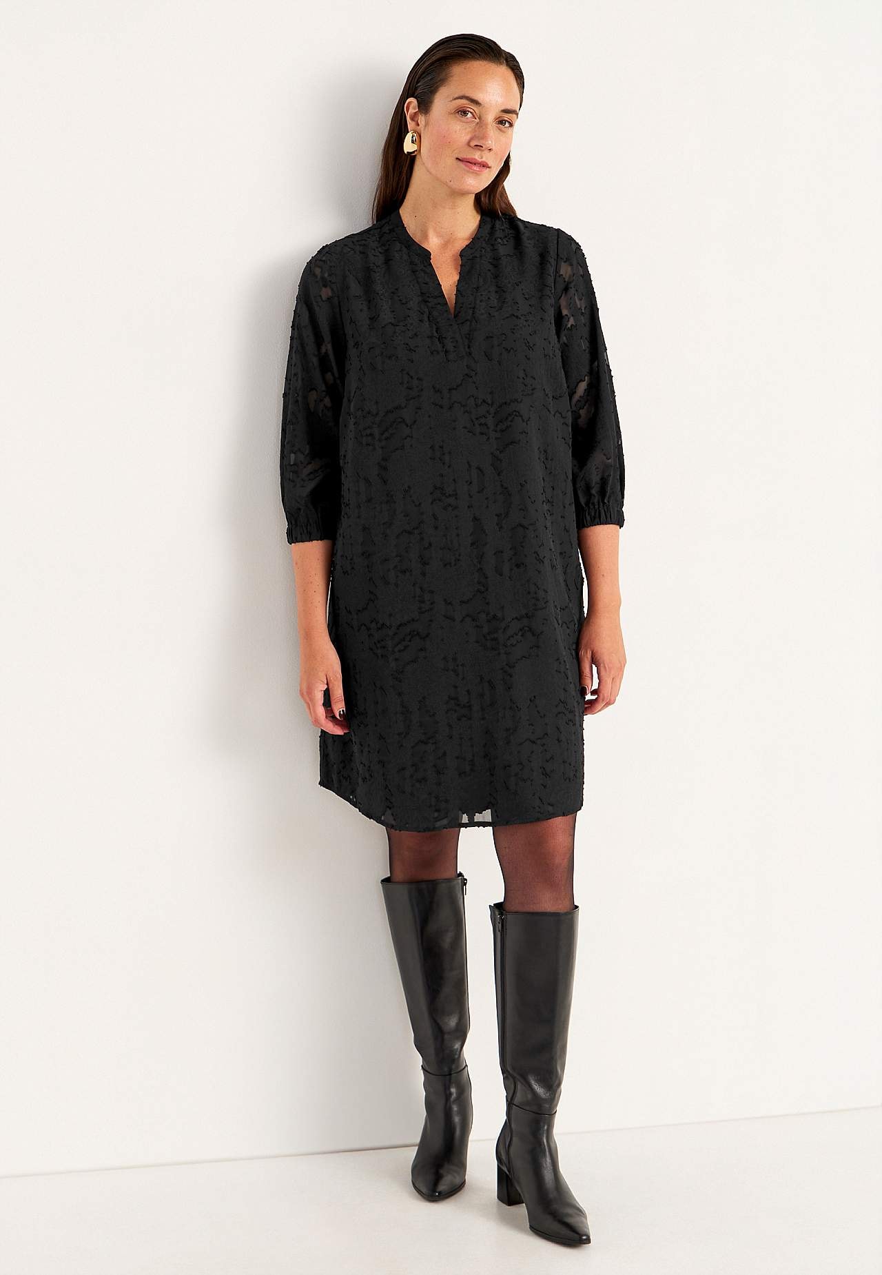 Jacquardvævet, næsten gennemsigtig kjole