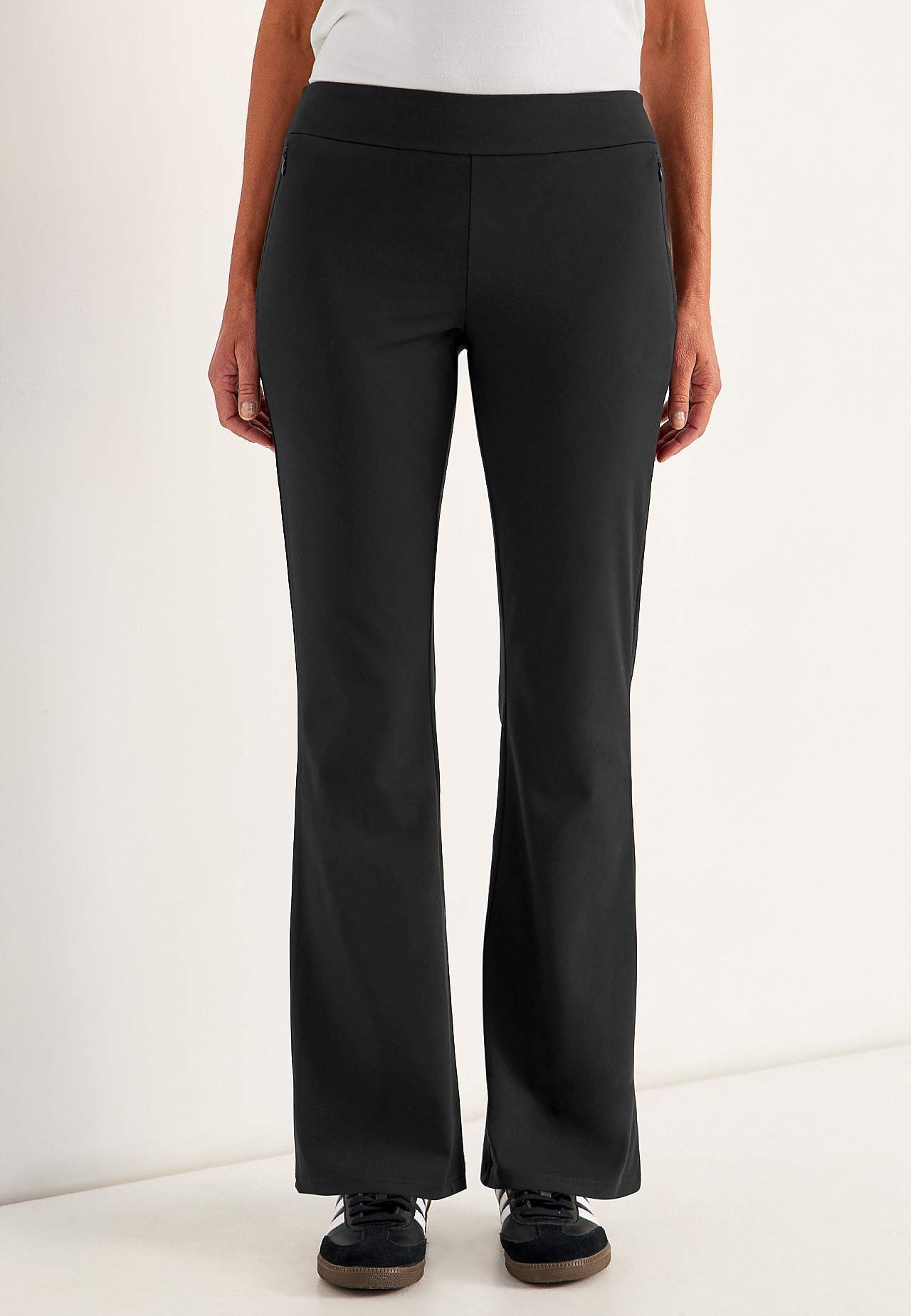 Alsidige jerseybukser med en bootcut Daria