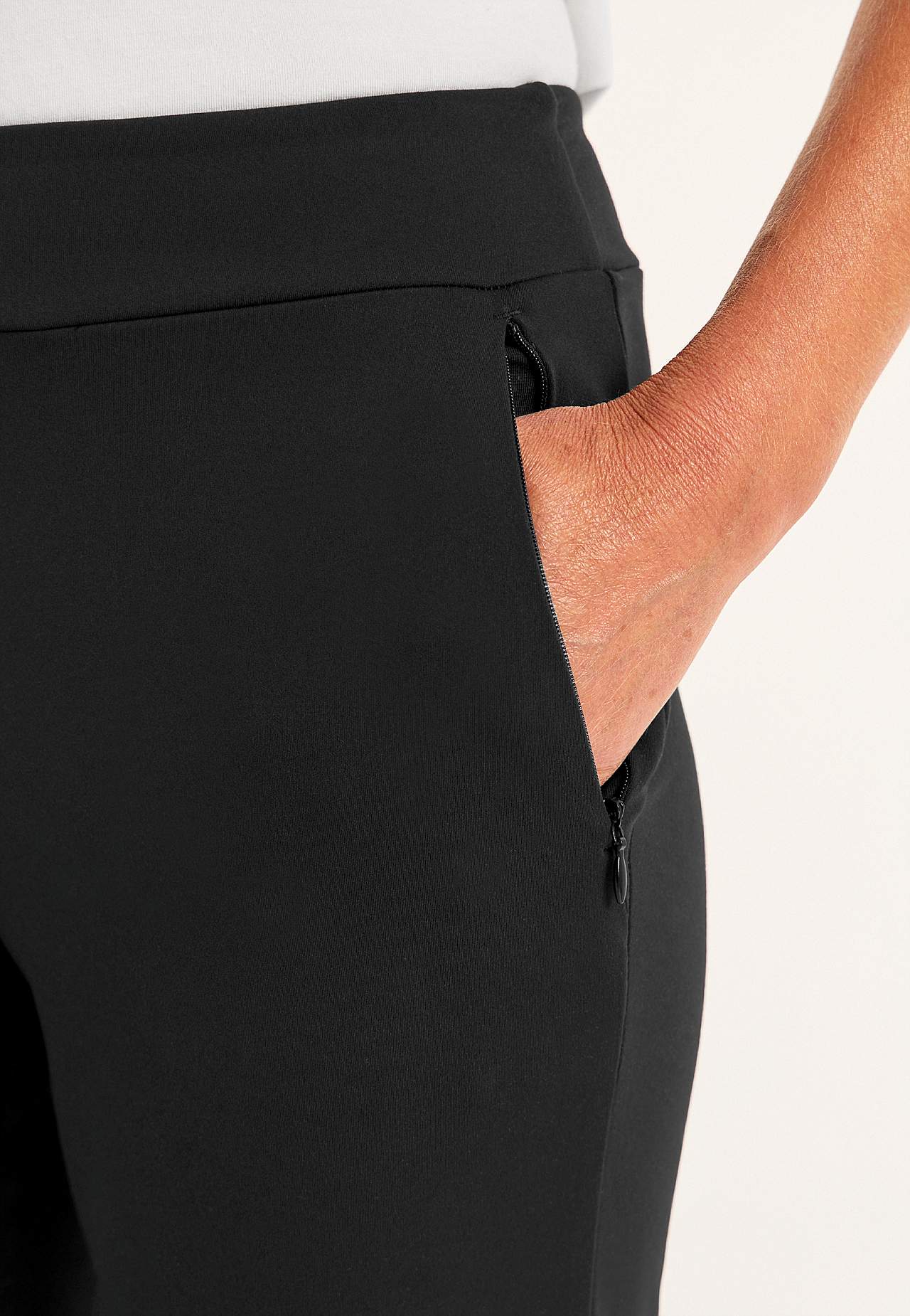 Alsidige jerseybukser med en bootcut Daria